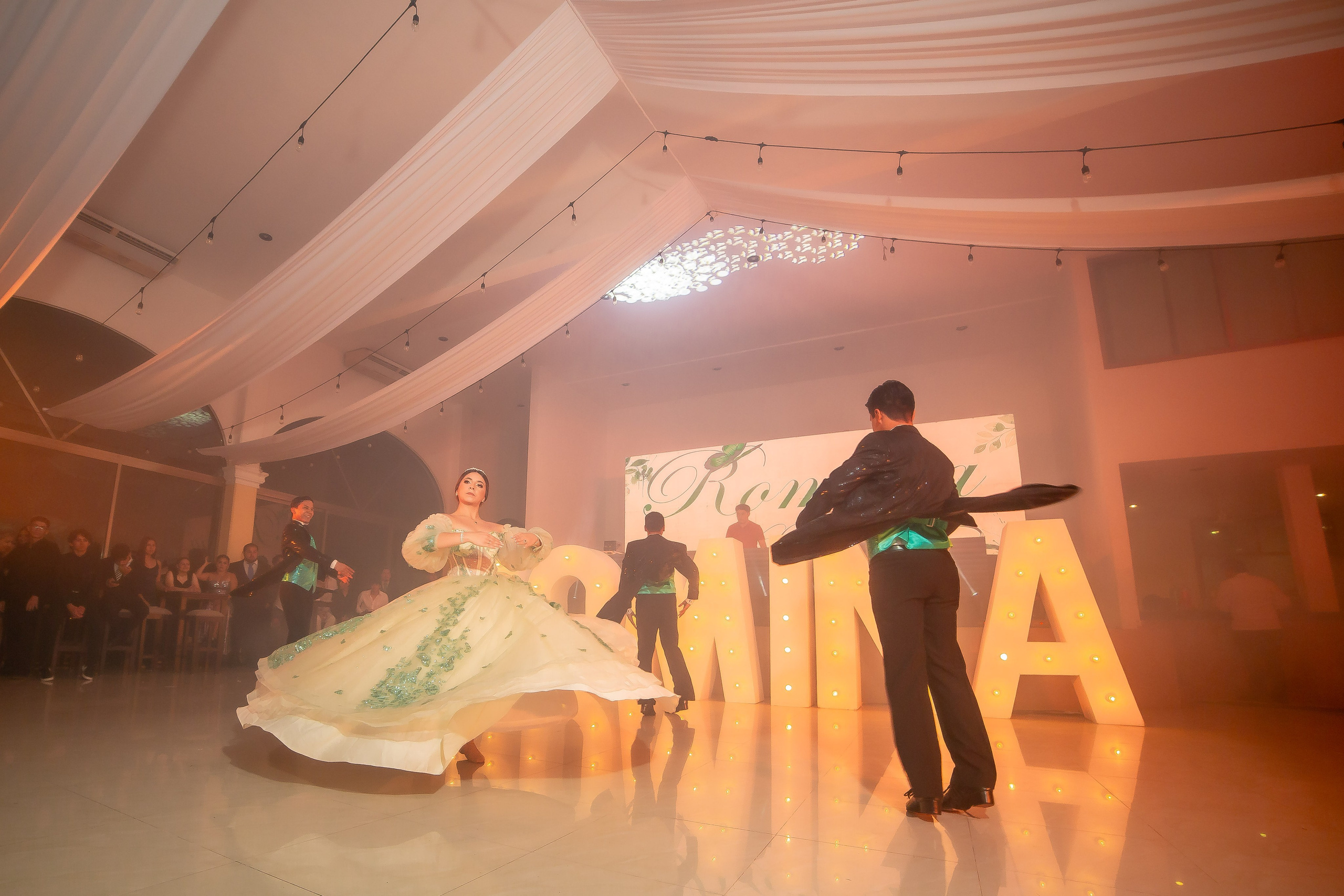 XV AÑOS ROMINA. Simón Enríquez Studio