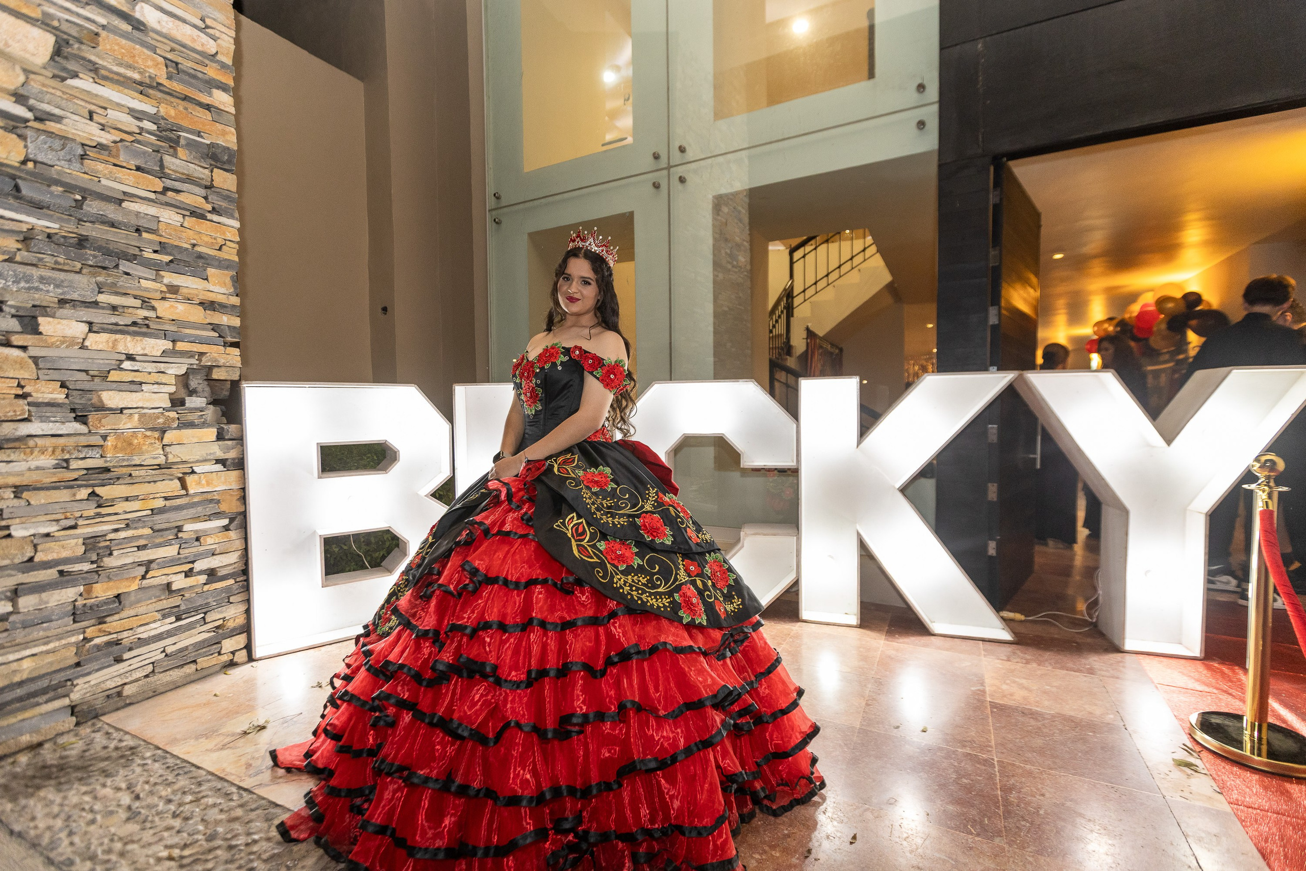 Rebecca… Una noche de elegancia, sueños y magia. Lg Fotografia