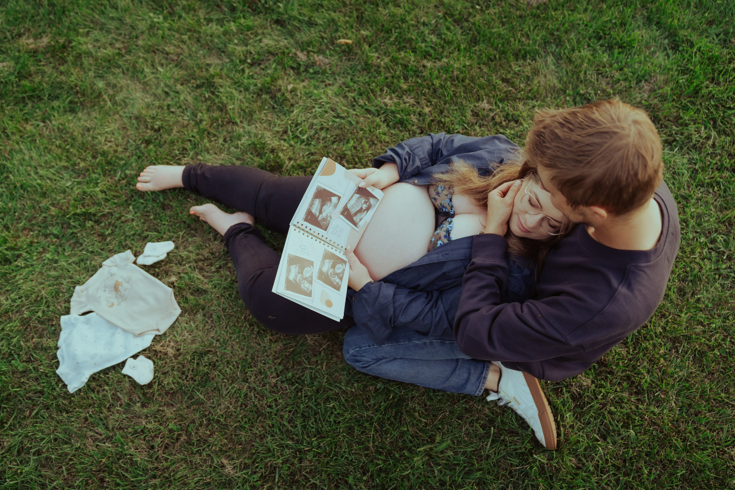 Maya and Arthur. Pregnancy & Love. Photographer Viktoriia Skavronskaya