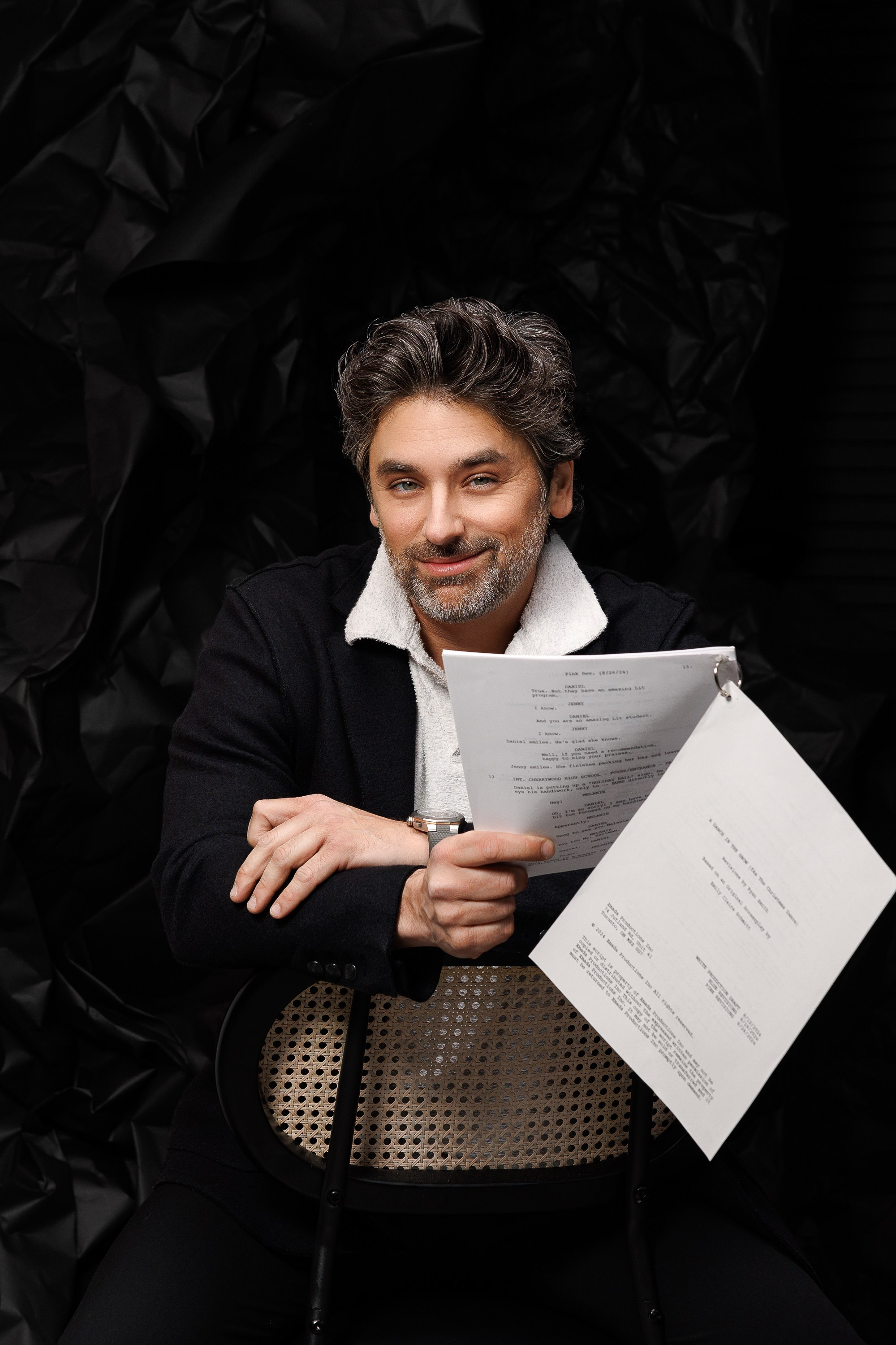 Mark Ganimé / Actor. Je suis photographe portraitiste et je réalise des portraits à toutes les étapes de votre vie! Bienvenue dans mon studio à Westmount, Qc