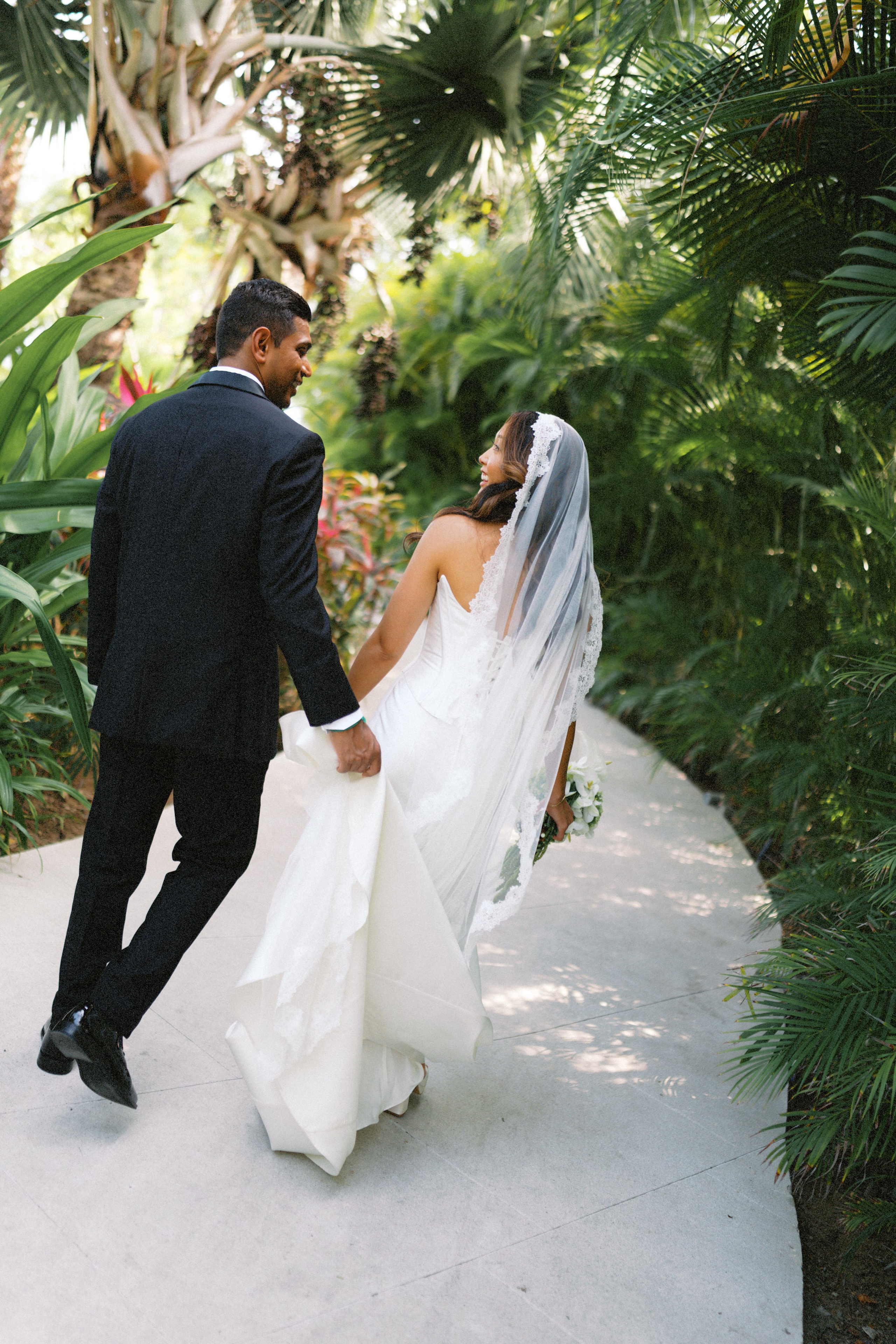 Tori & Keyur. Sayulita Wedding Photographer, Puerto Vallarta, Cabo