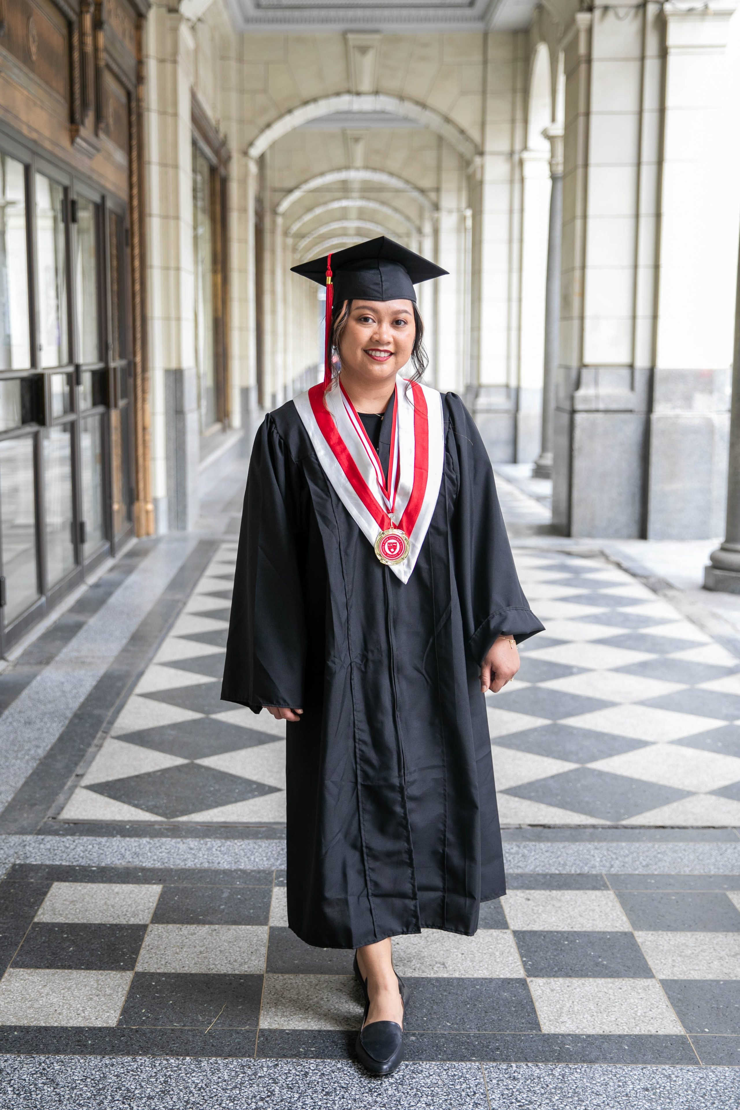 Graduation — Hoeving. Ching Li Photography