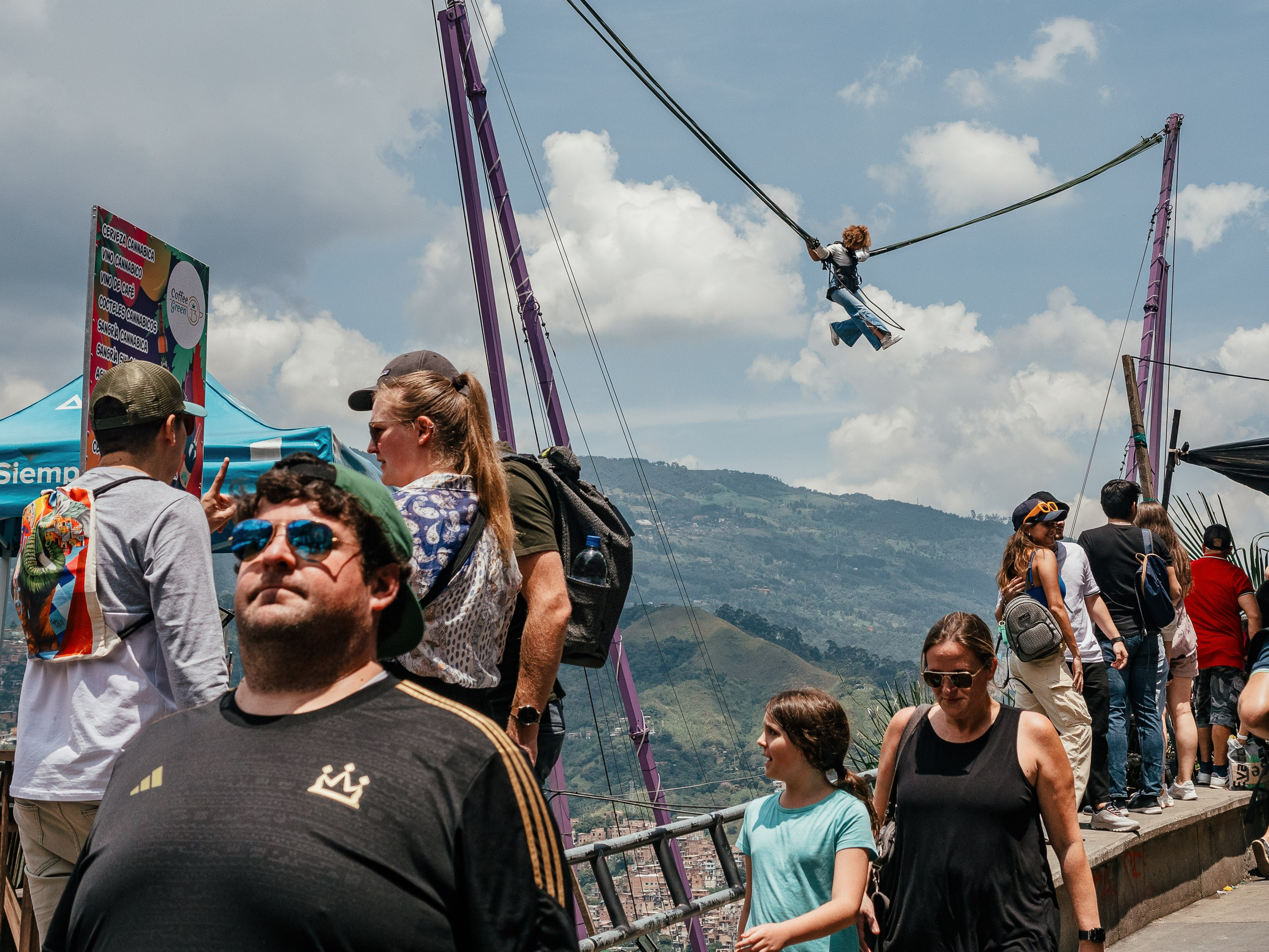 Comuna 13, Medellín, Colombia. Federico Borobio, fotografía callejera y documental.