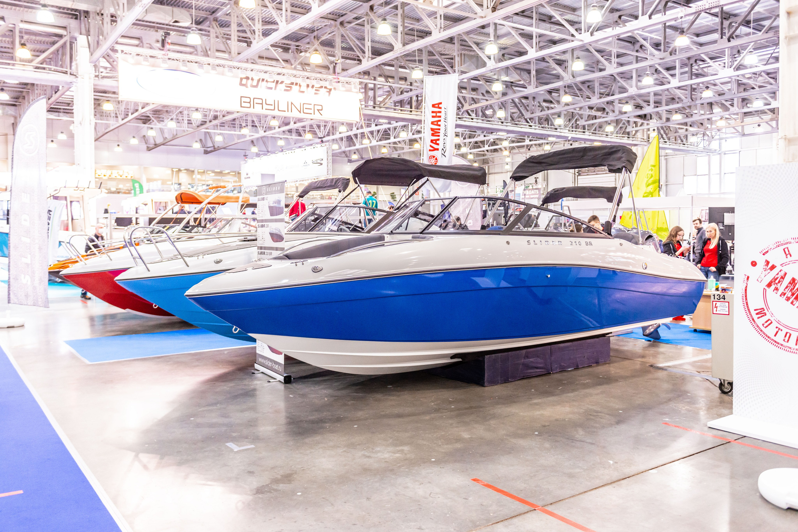 Фотосъемка лодок на Moscow Boat Show 2022. PHOTOGRAPHER QUINTANA ROO