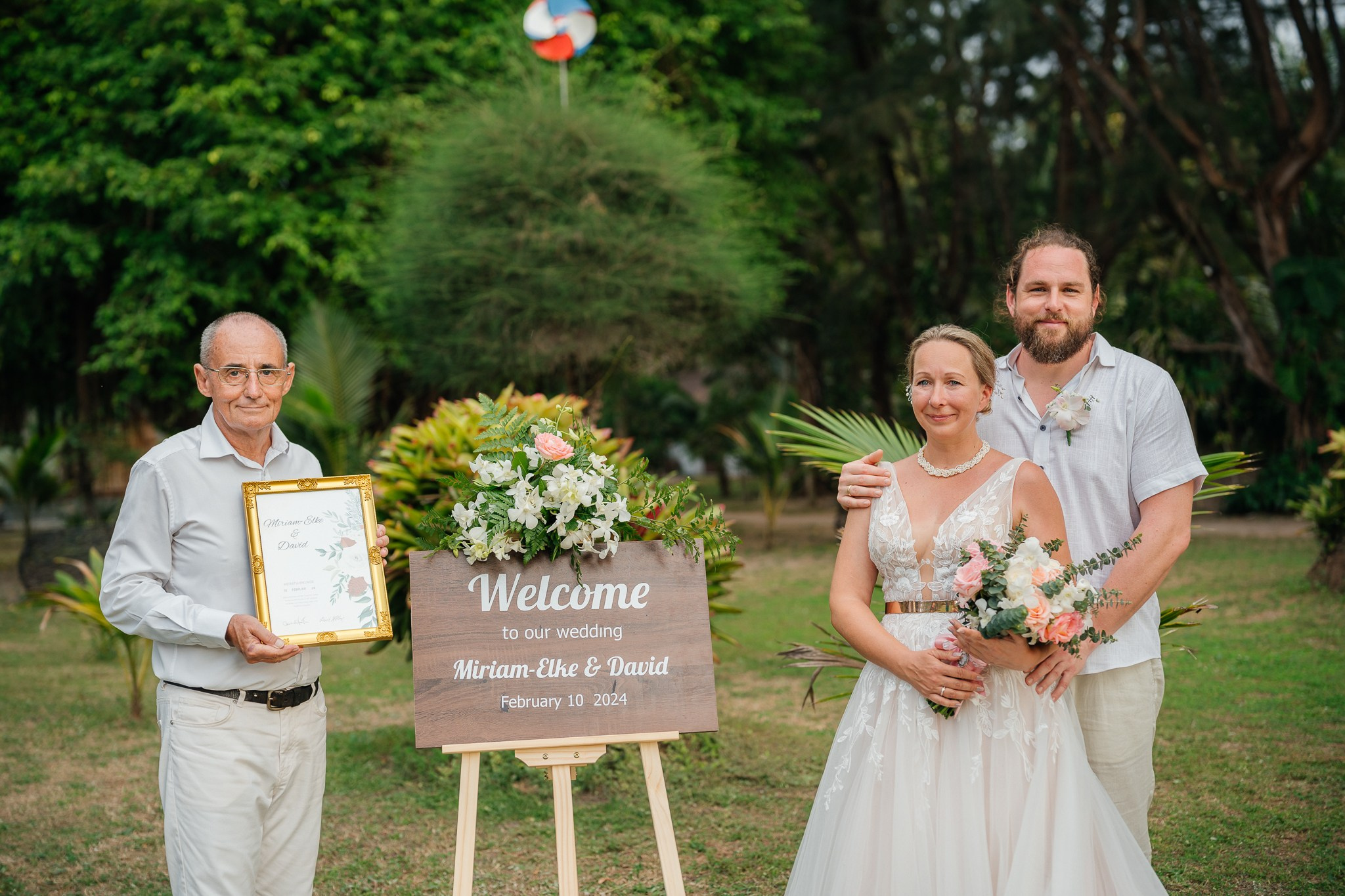 Wedding on the Beach in Koh Samui, Thailand with Friends and Family