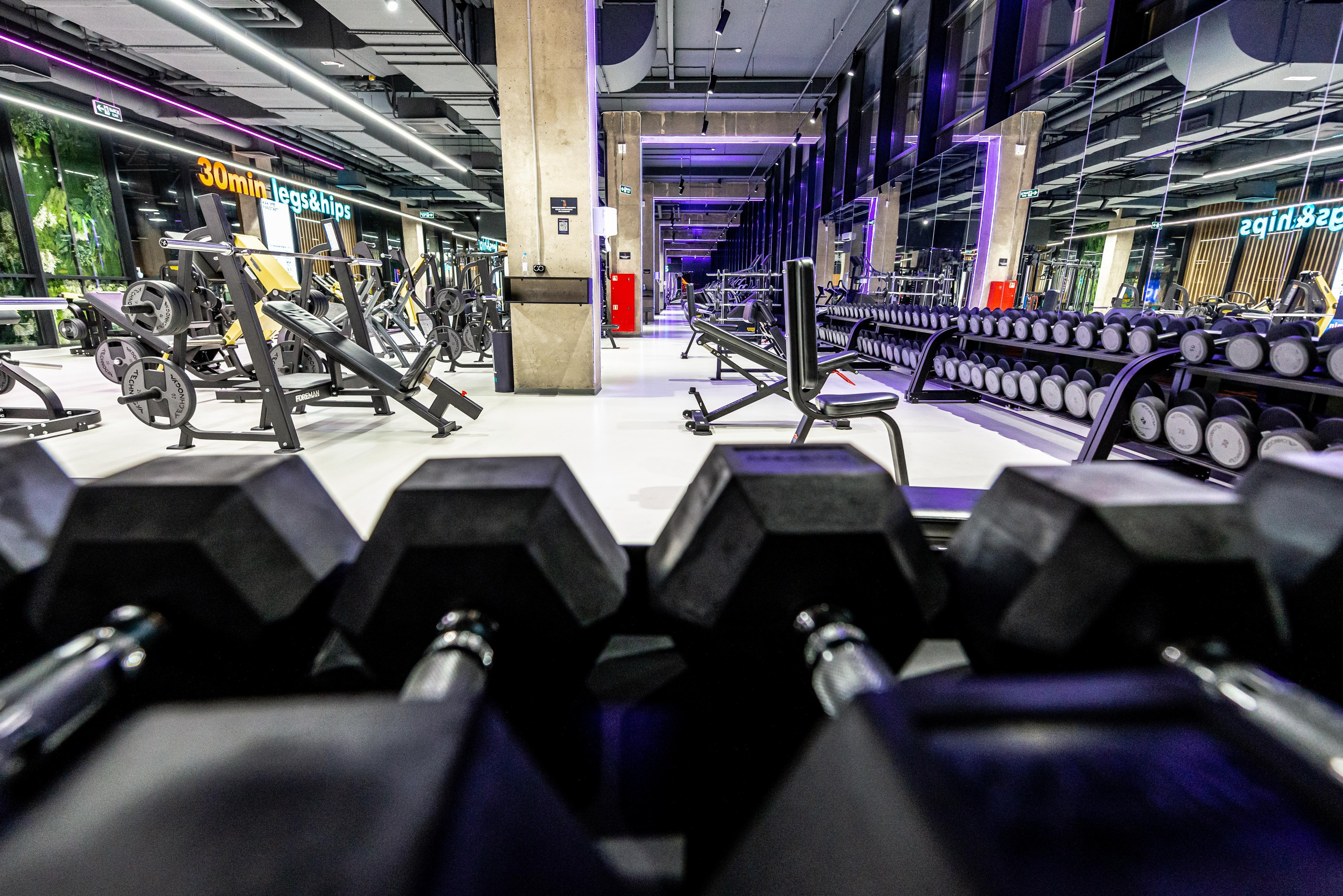 Фитнес-клуб DDX Fitness в Жулебино. FOTÓGRAFO MÉXICO QUINTANA ROO