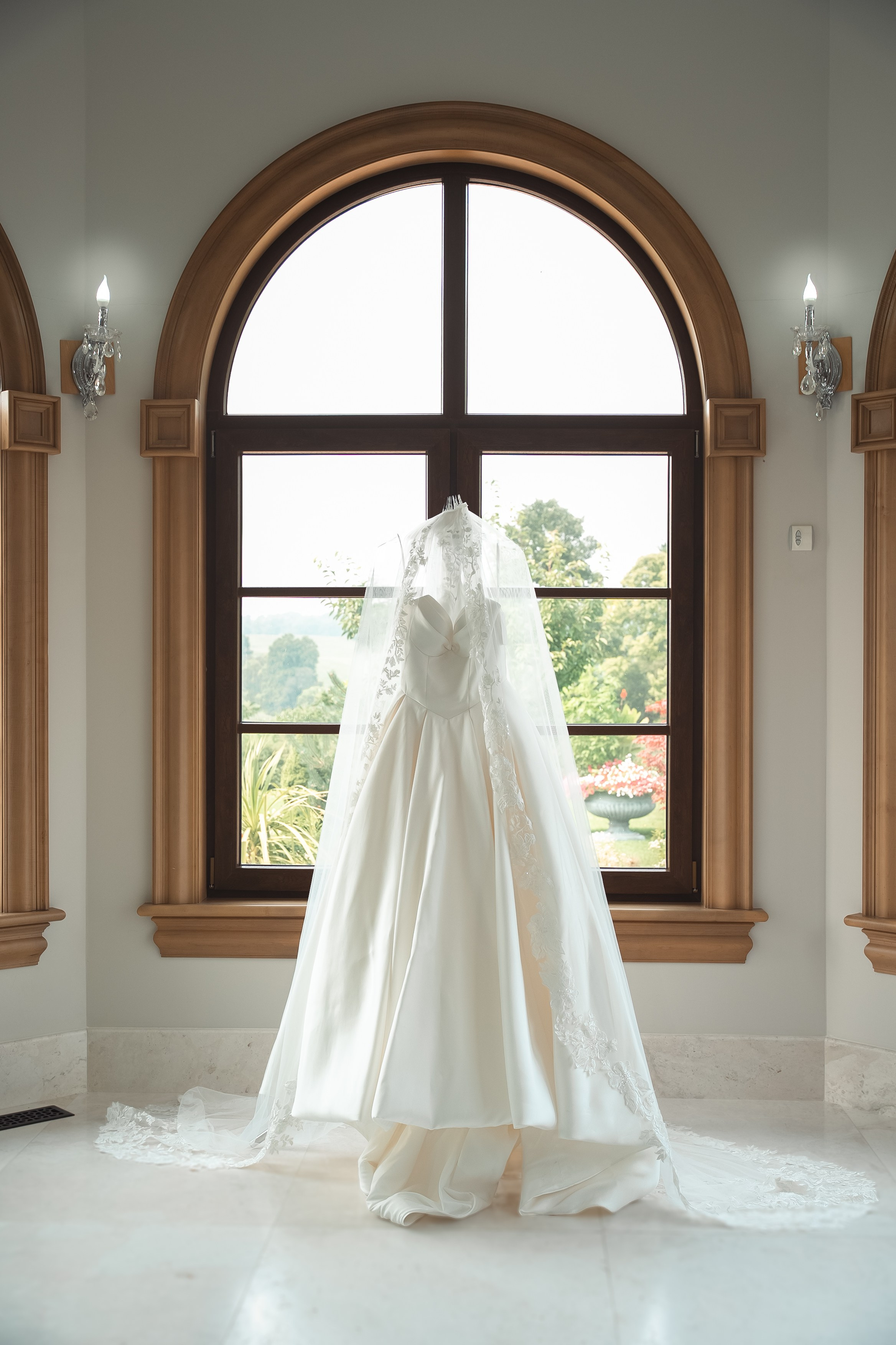 Weddings. Photographer & Videographer Niagara | Toronto