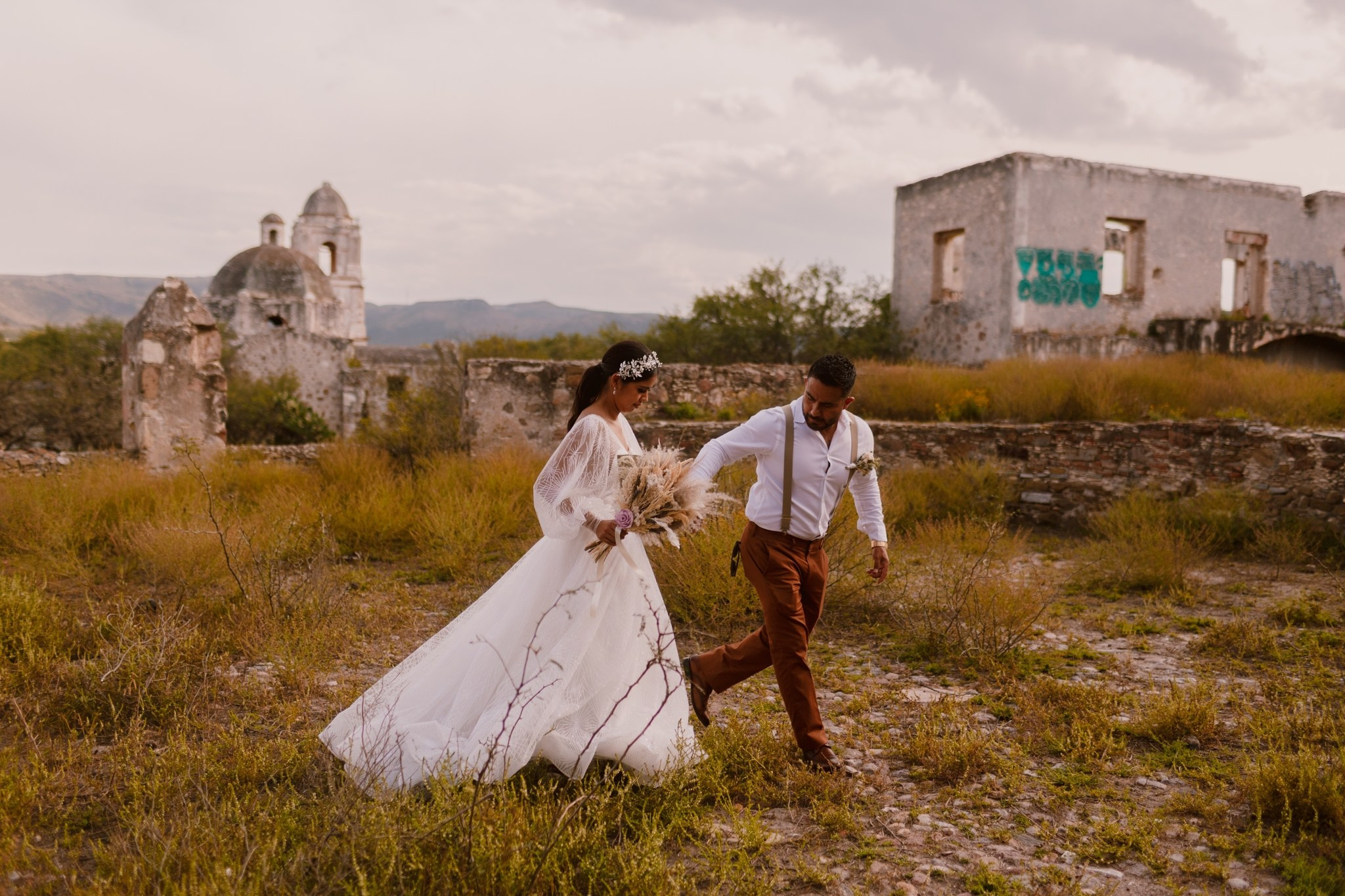 Sam y Roberto: Boda en San Luis Potosí - jardin los olivos. Fotógrafo de bodas