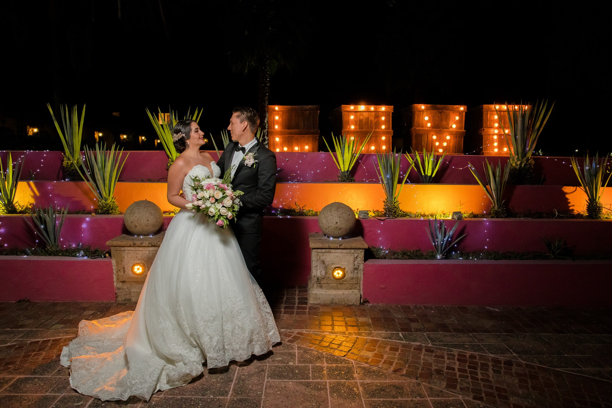 Formal. Wedding Photographer Ruth Preciado