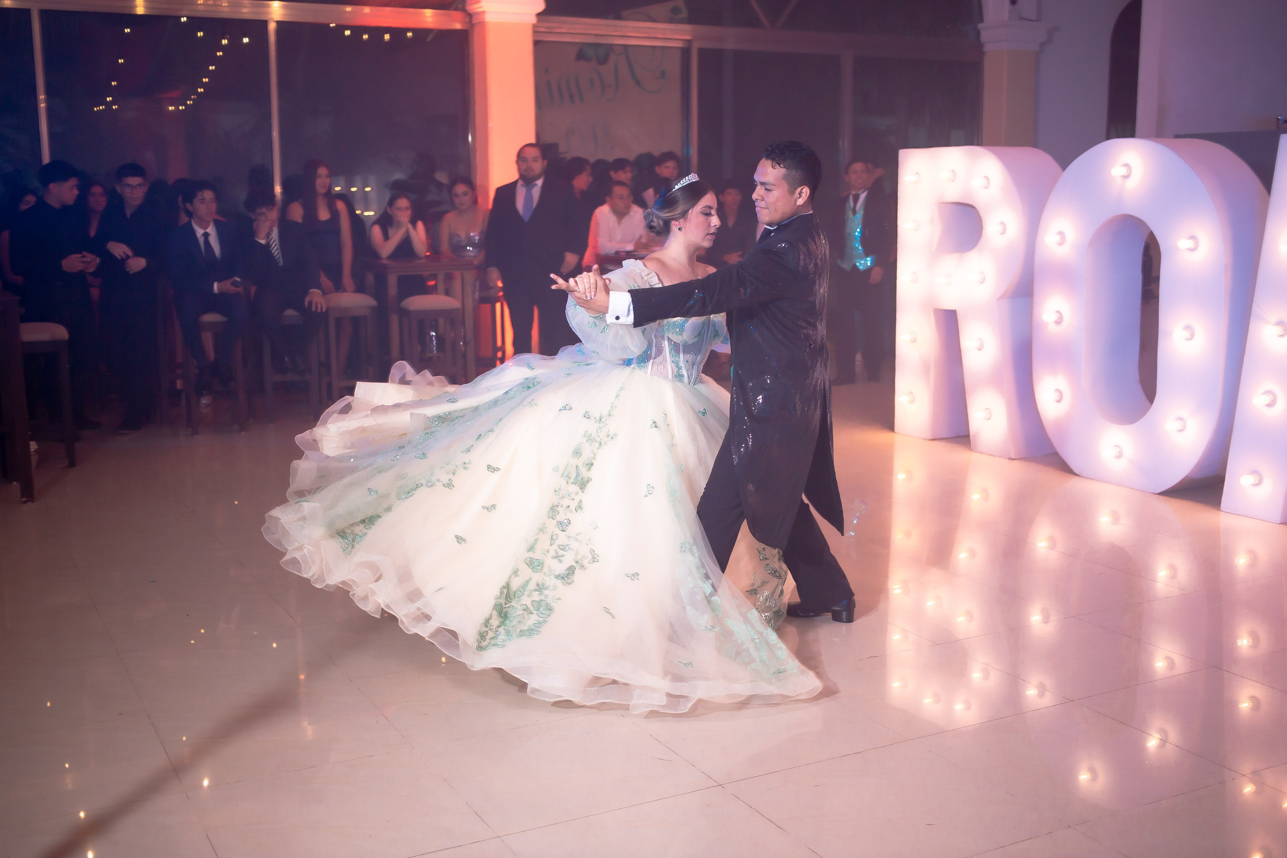 XV AÑOS ROMINA. Simón Enríquez Studio