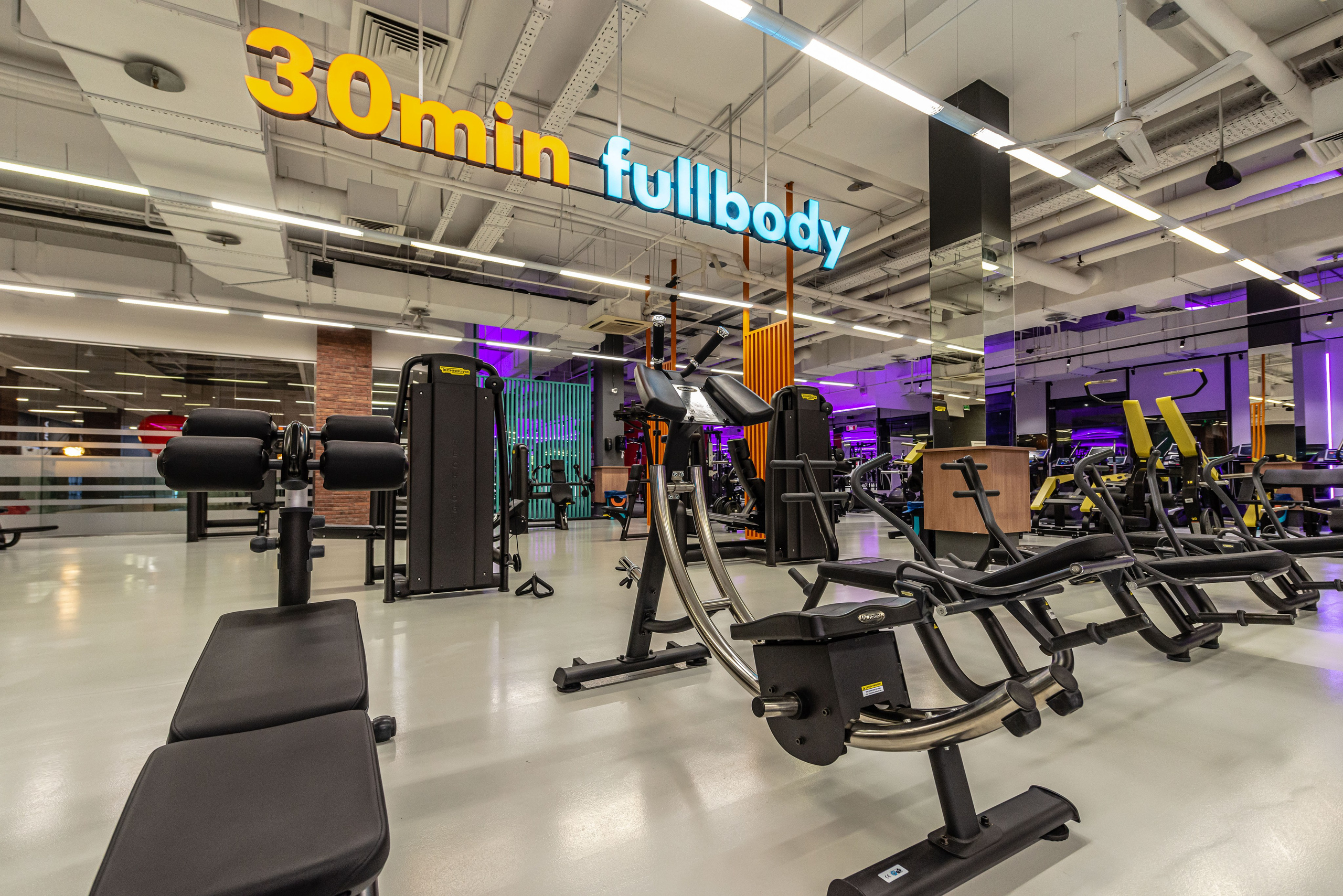 Фитнес-клуб DDX Fitness в Мытищи. FOTÓGRAFO MÉXICO QUINTANA ROO