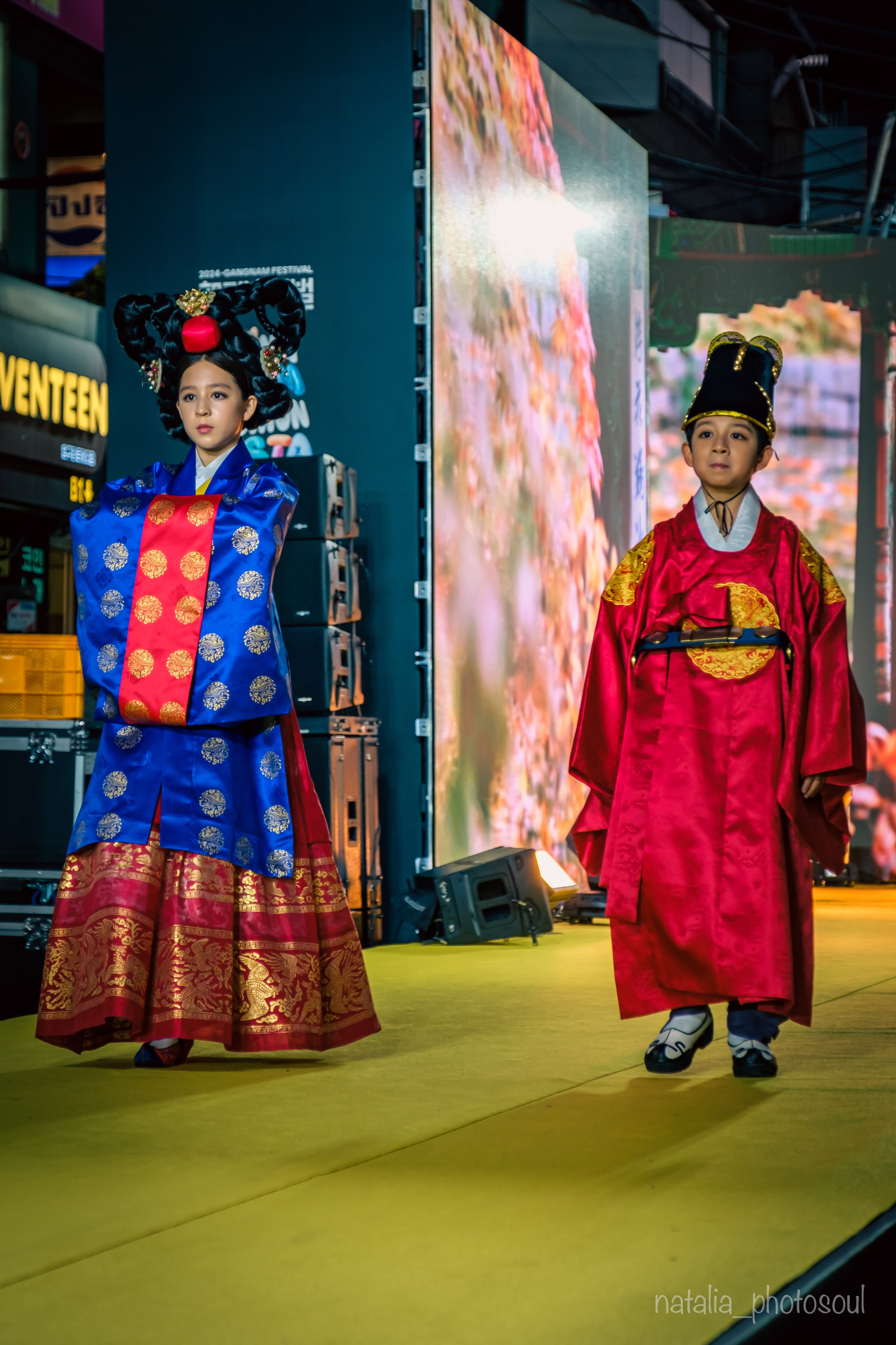KOREAN TRADITIONAL COSTUME. Photographer in Seoul Dobrokvashina Natalya