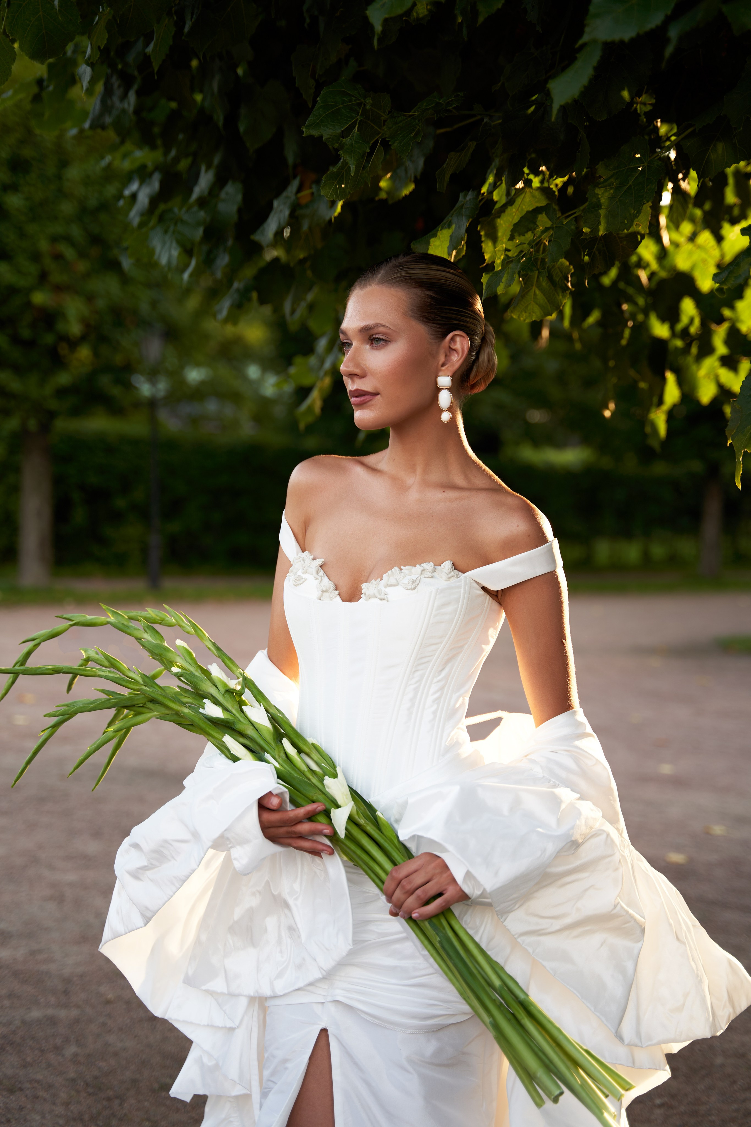 Destination wedding photography with a classic and elegant mood
