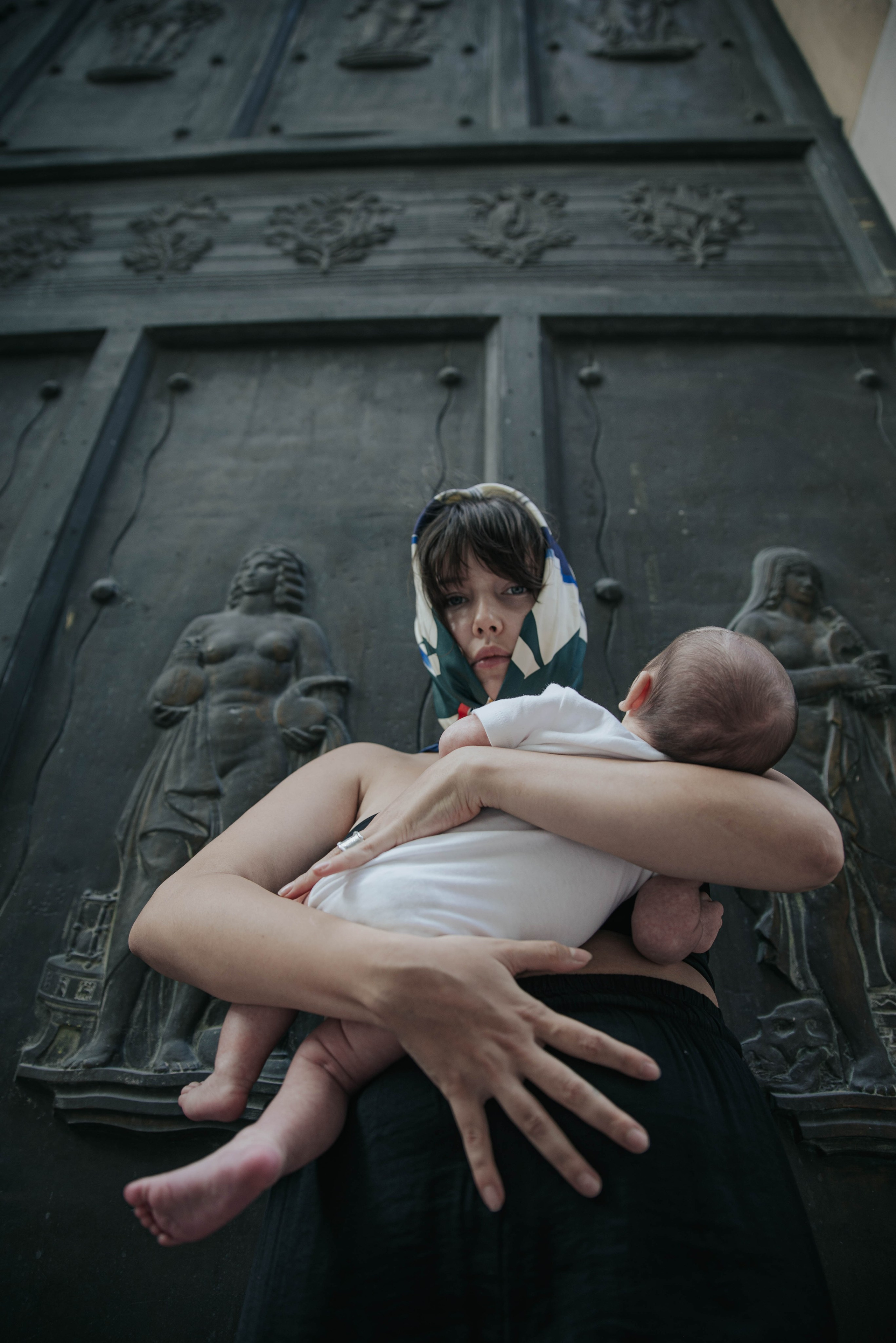 Mom Yana and Mars. Photographer @elmirkami in the city of Buenos Aires