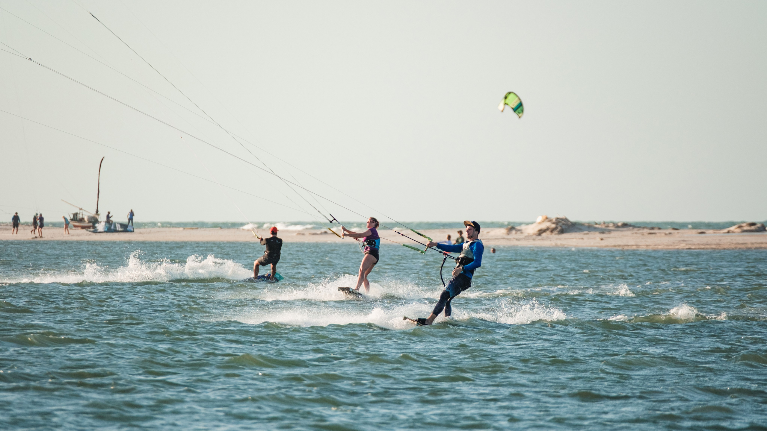 Kitesurfing. R&S Fotografia e Filme fotografamos e filmamos casamentos, ensaios diversos, eventos em geral e hotelaria