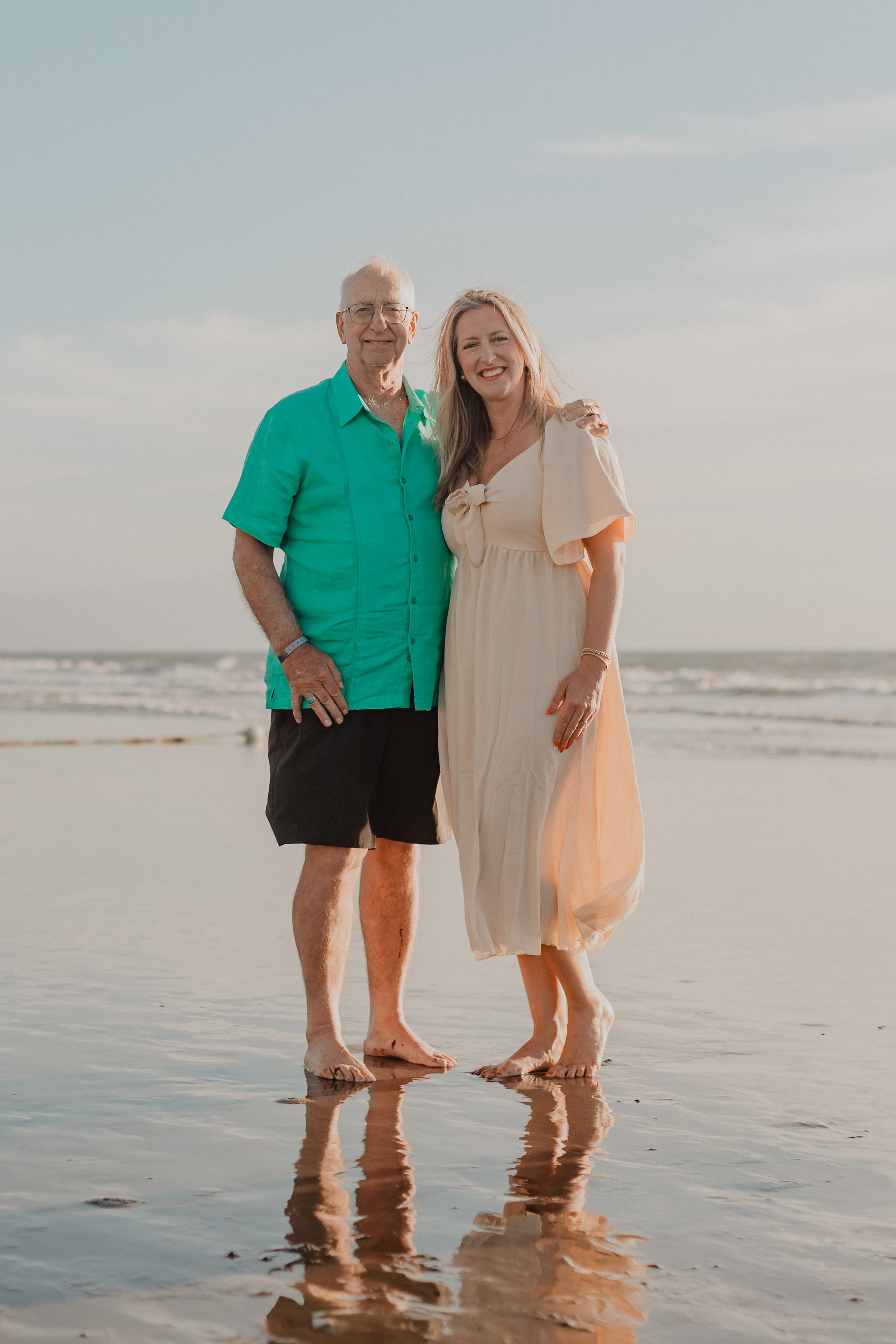 Laughter, Sand, and Sea: A Family Session in Nuevo Vallarta. Fotógrafo de Bodas en Puerto Vallarta y Riviera Nayarit | VL photo & film