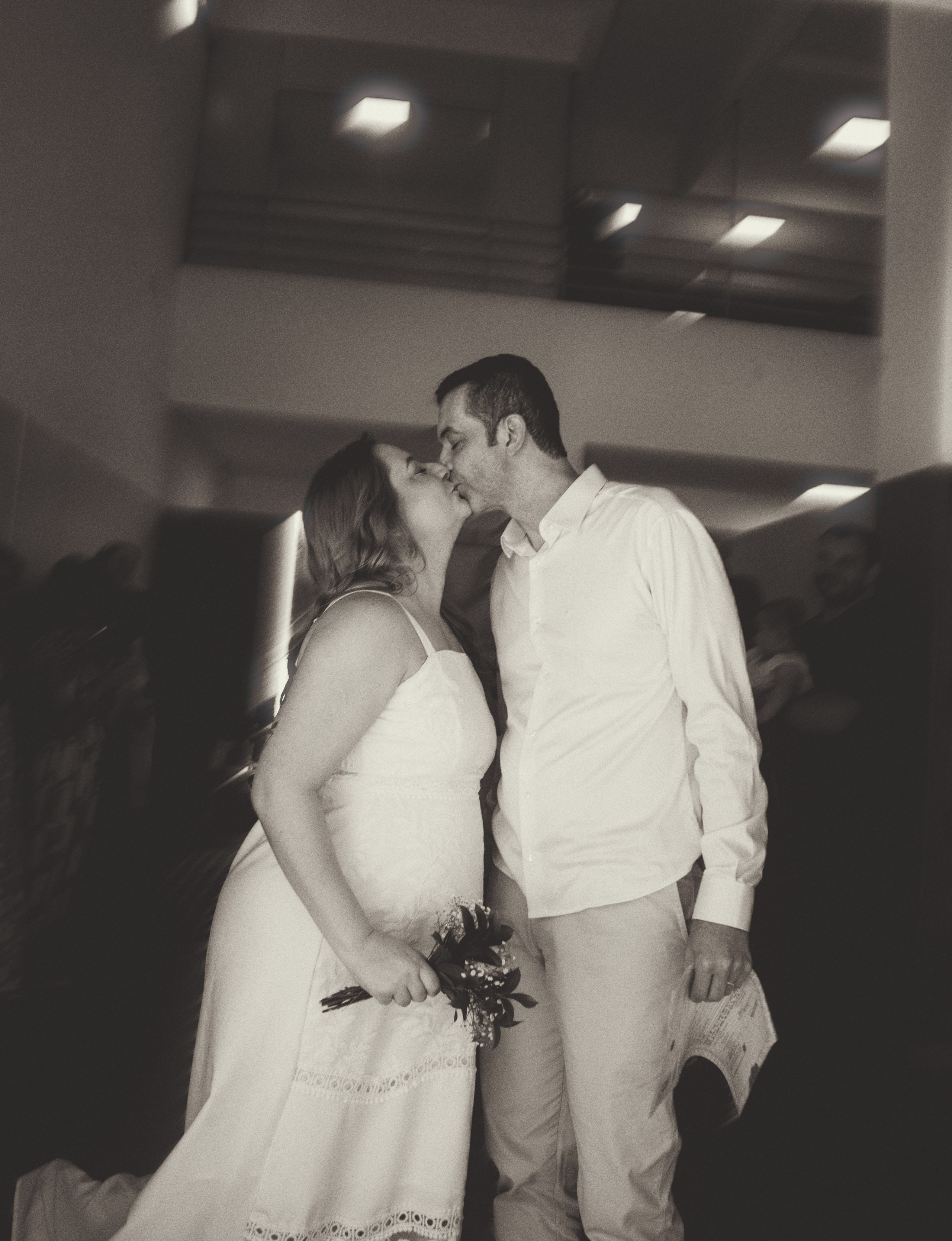 David & Angélica — Gestos de permanência | Casamento civil. Tiago Severo | Fotografia
