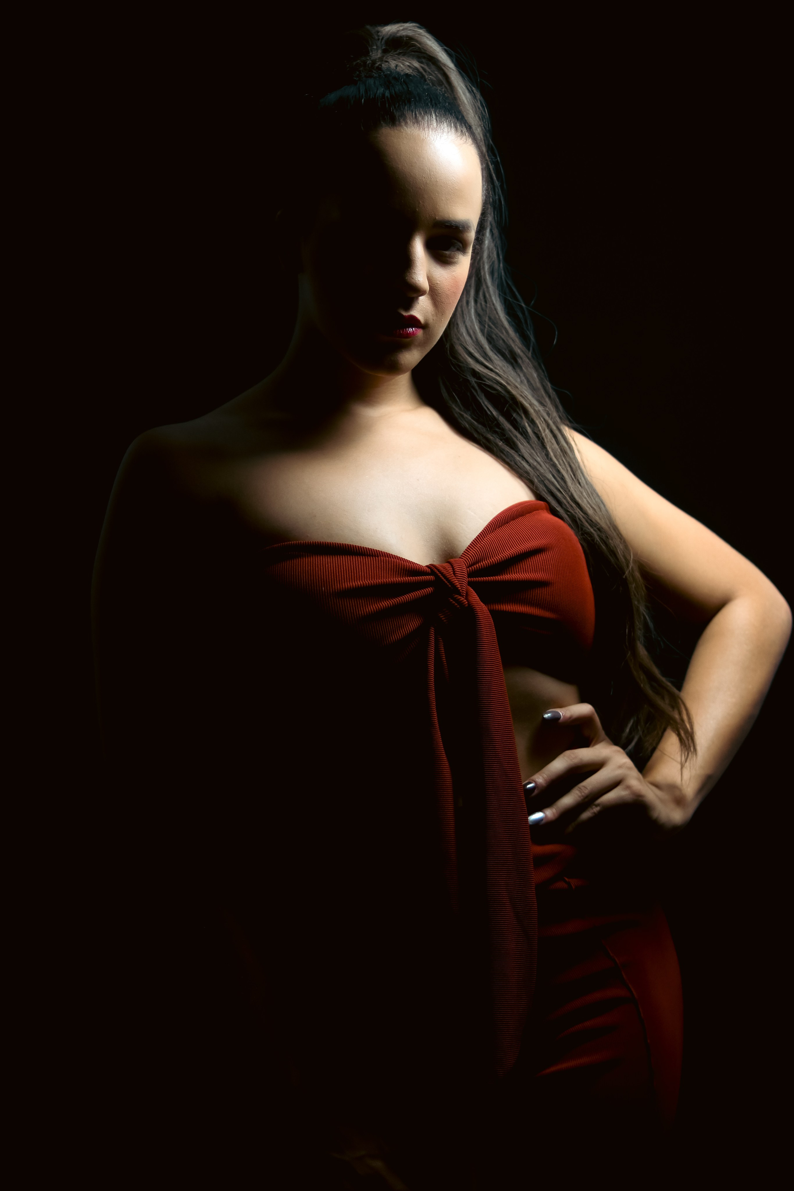 Sarah — Vermelho sangue. Tiago Severo | Fotografia