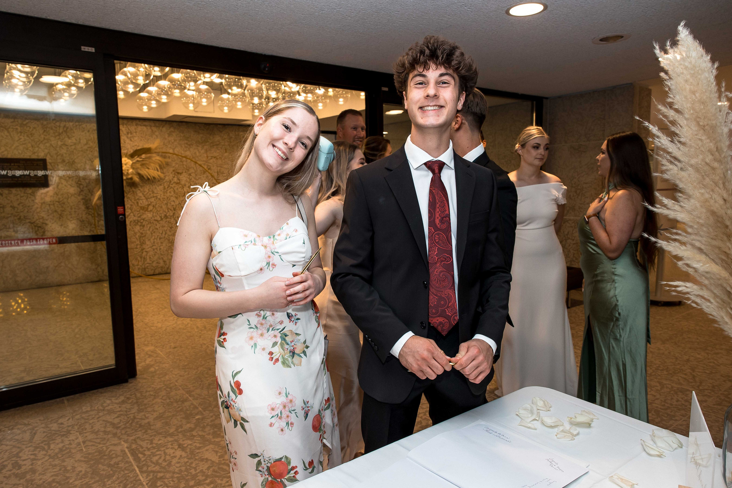 Khrystyna & Zachary (Winnipeg Art Gallery). Wedding Photographer in Winnipeg — Cinematic & Timeless by Vitiuk Photography