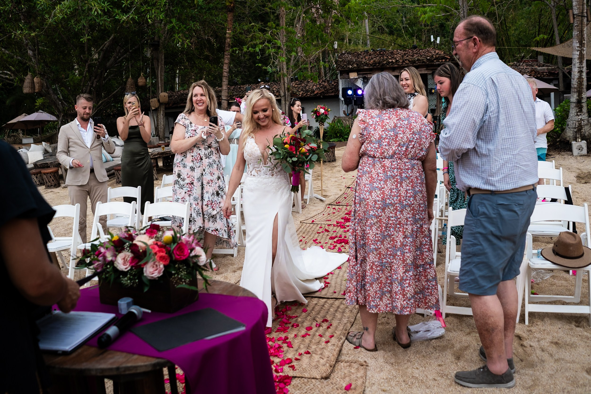 Aggie & Brian. Fotografía de Bodas Profesionales en Puerto Vallarta y Riviera Nayarit