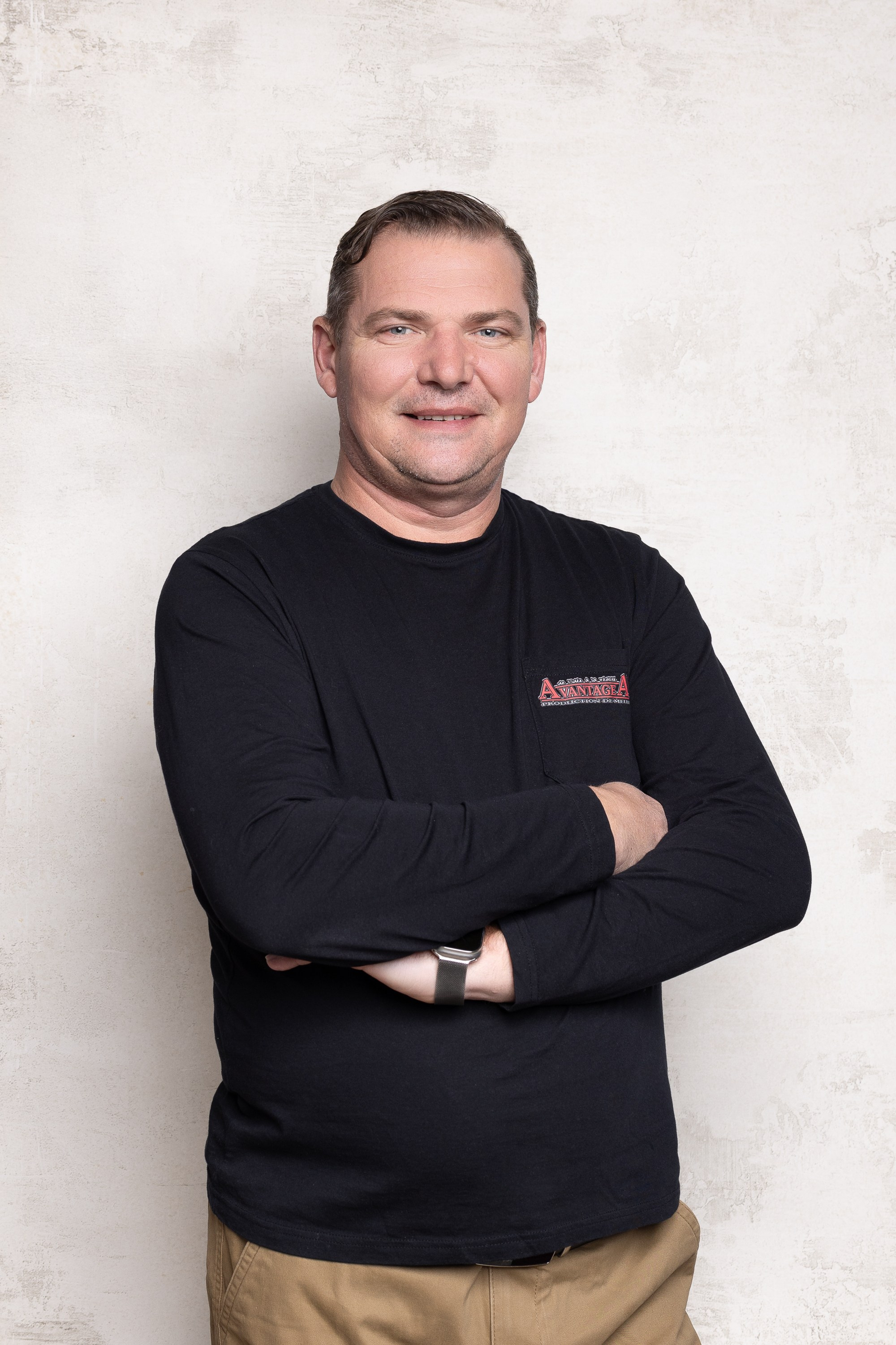 Avantage AV. Je suis photographe portraitiste et je réalise des portraits à toutes les étapes de votre vie! Bienvenue dans mon studio à Westmount, Qc