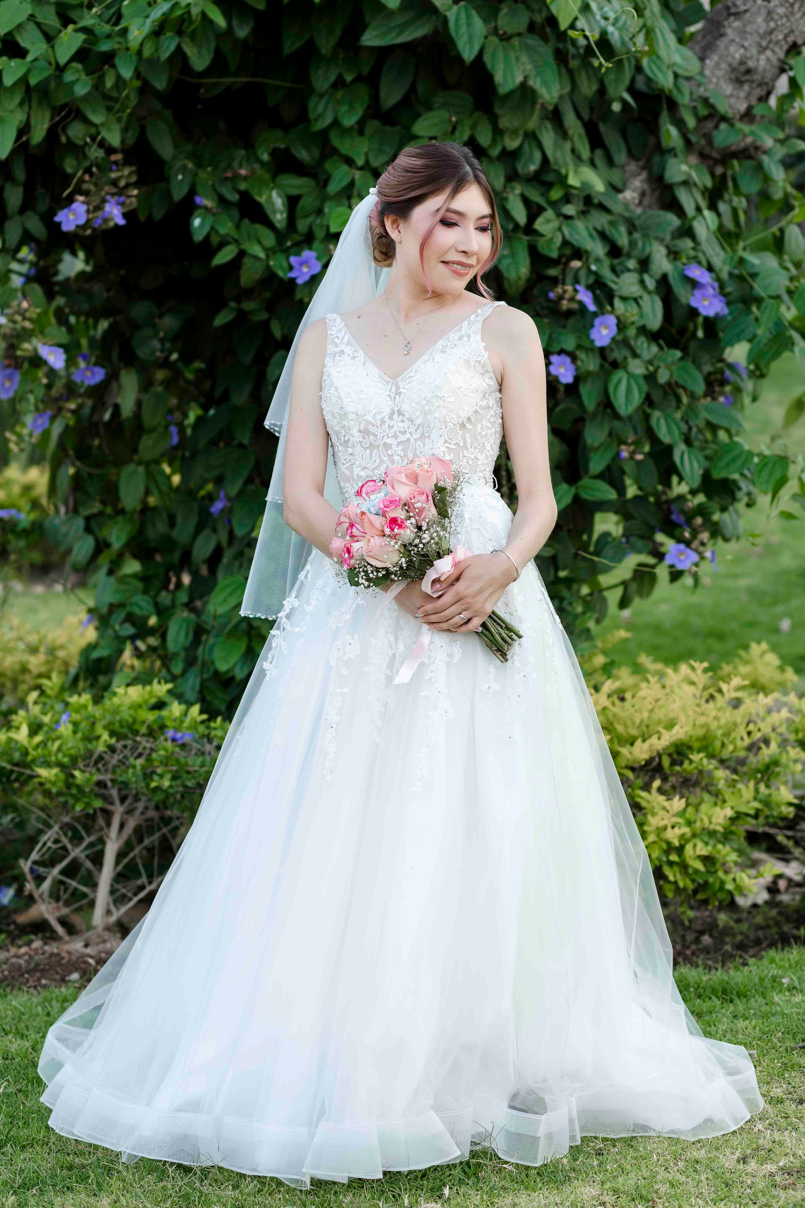 Formal. Wedding Photographer Ruth Preciado