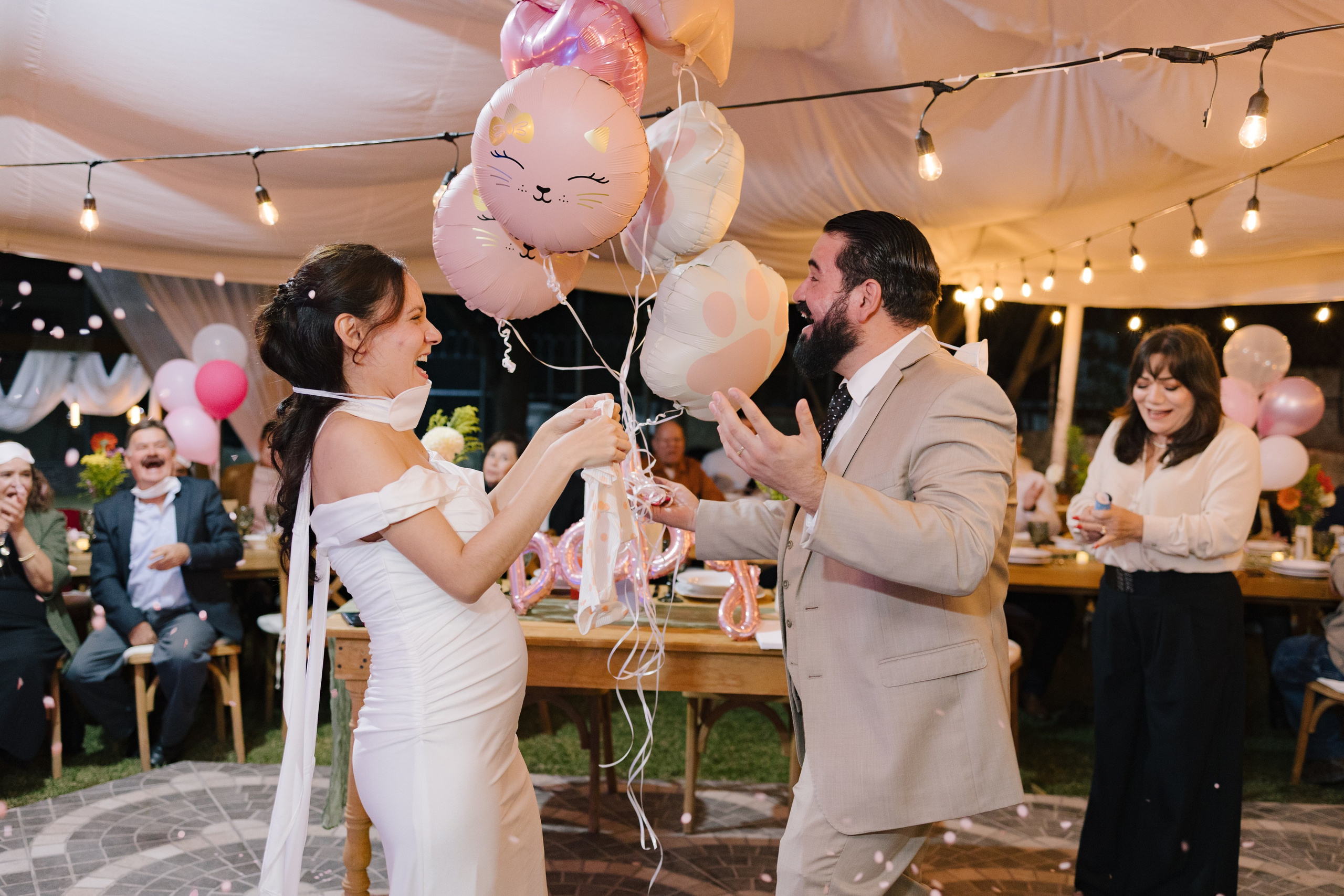 Marial y Daniel Civil y Revelacion. Wedding Photographer Ruth Preciado