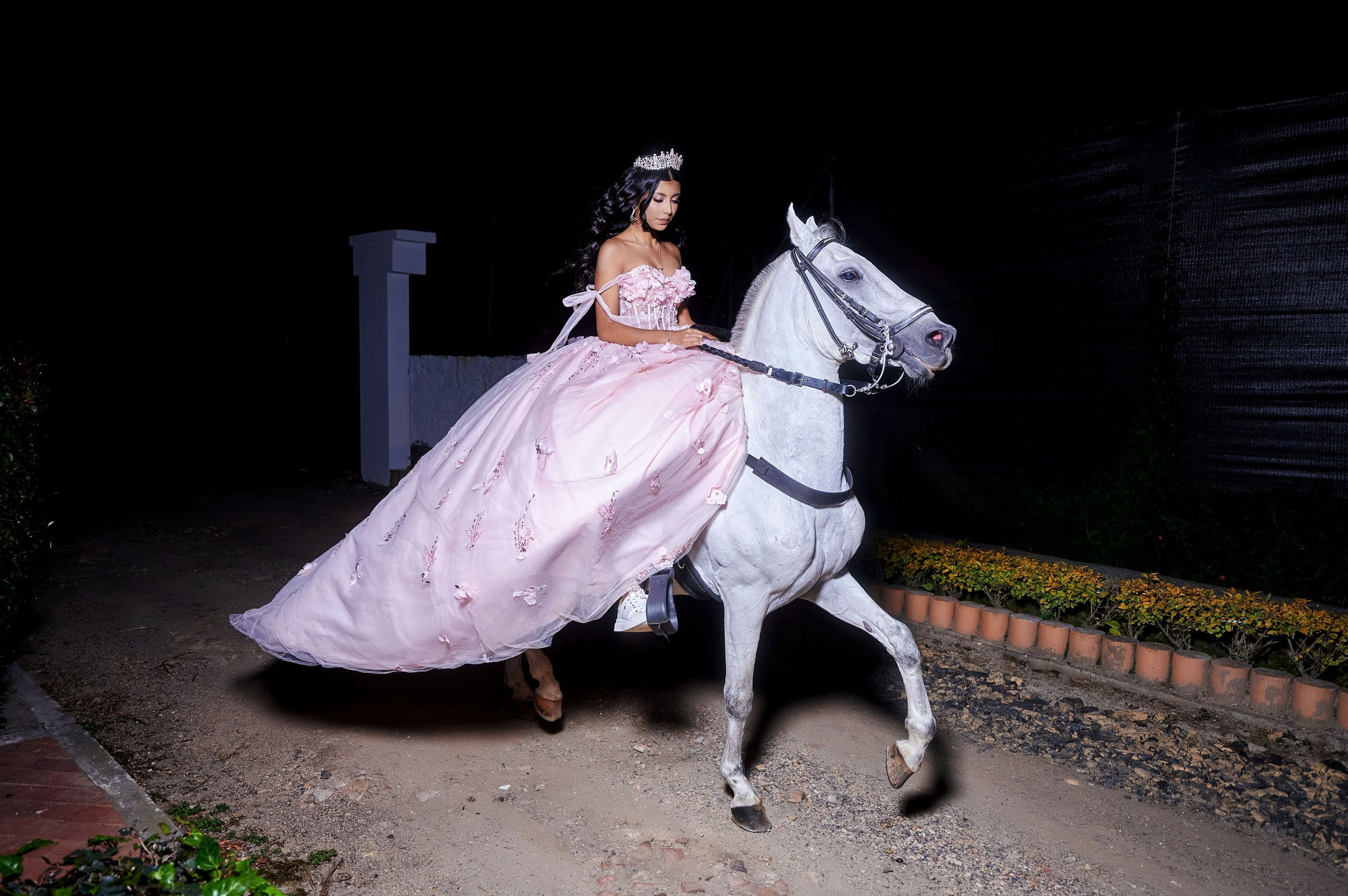 Fotos con caballos para Quiceaños. Wedding Photography & Videography by ZZ Hendrick | Capturing Your Love Story in Colombia & USA