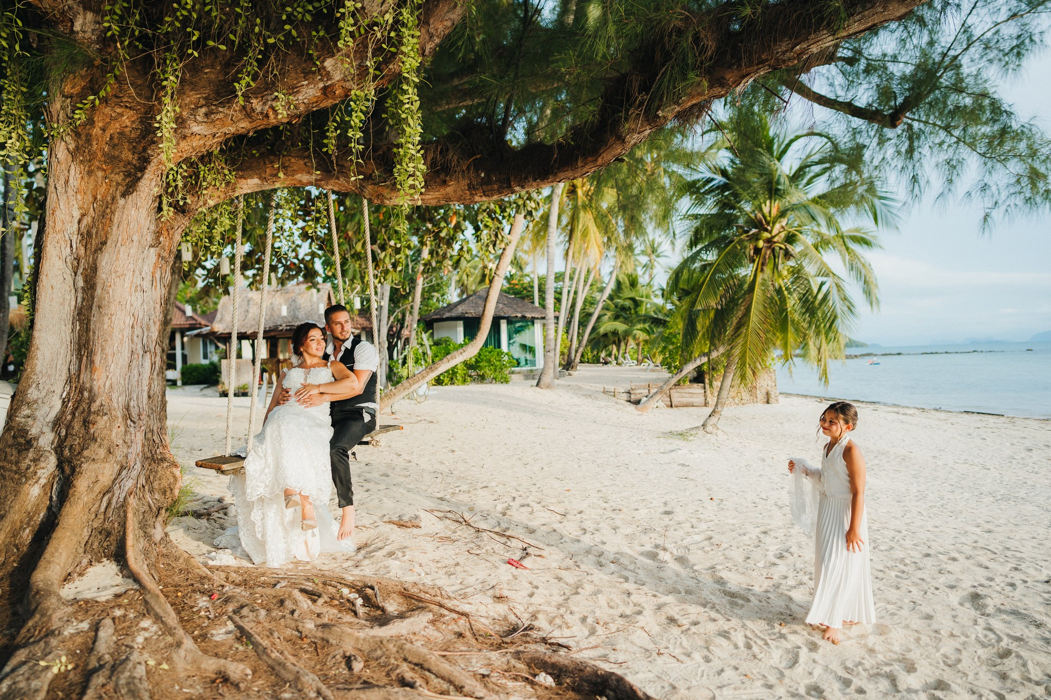 Escape Wedding with Kids on Koh Samui Beach, Thailand