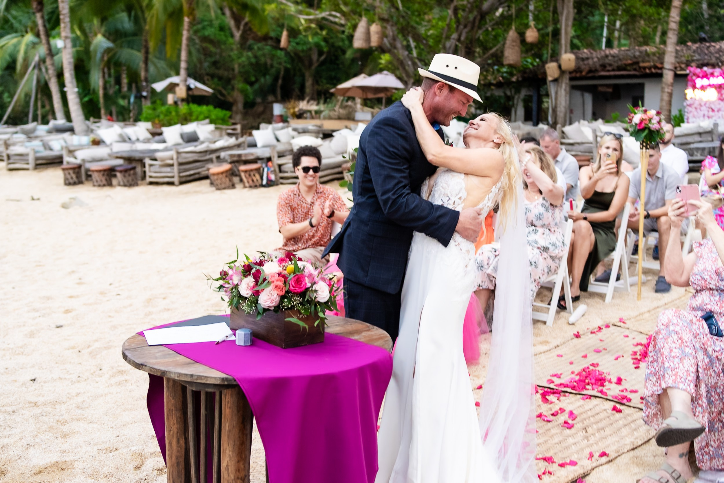 Aggie & Brian. Fotografía de Bodas Profesionales en Puerto Vallarta y Riviera Nayarit