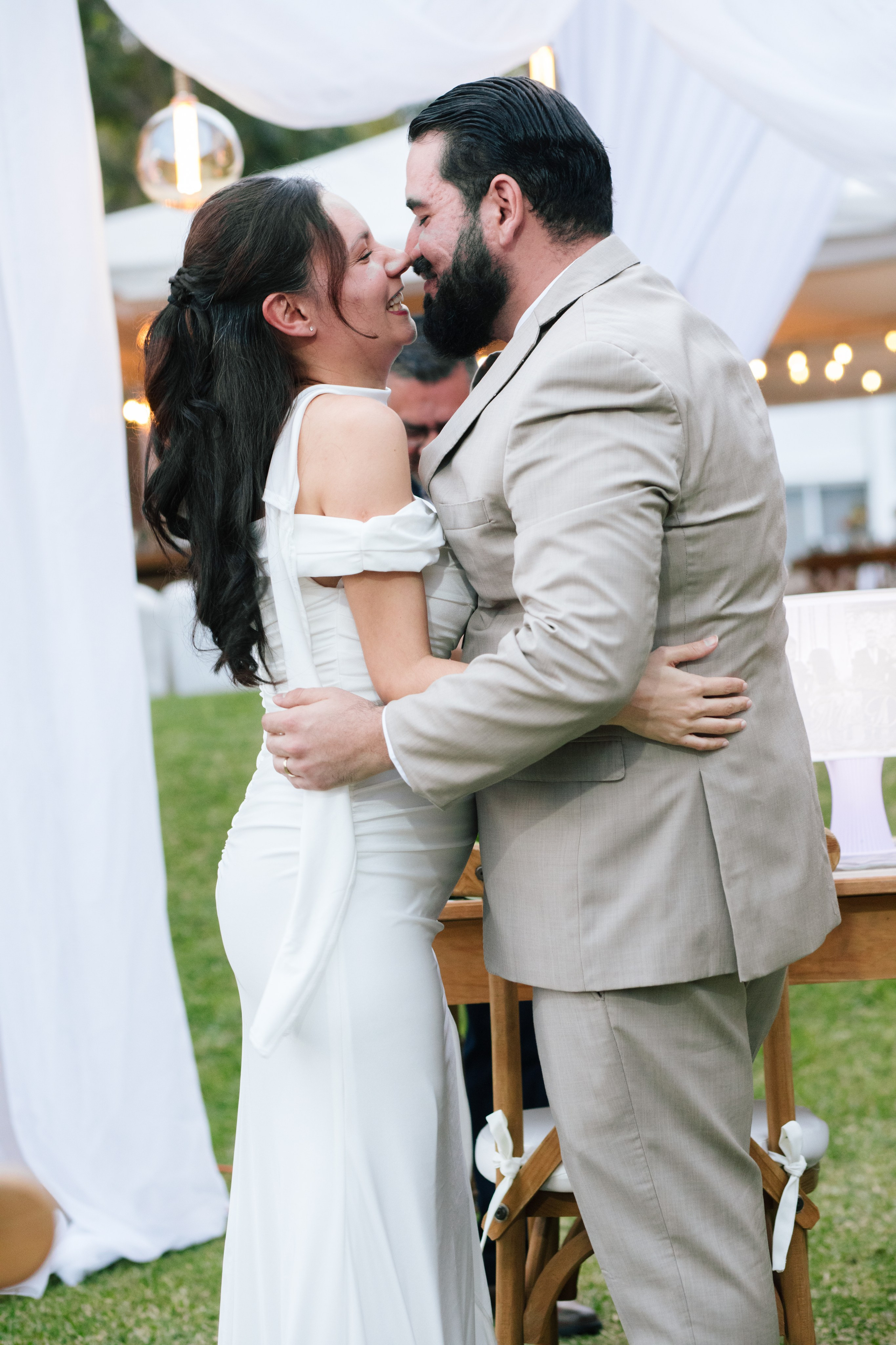 Marial y Daniel Civil y Revelacion. Wedding Photographer Ruth Preciado