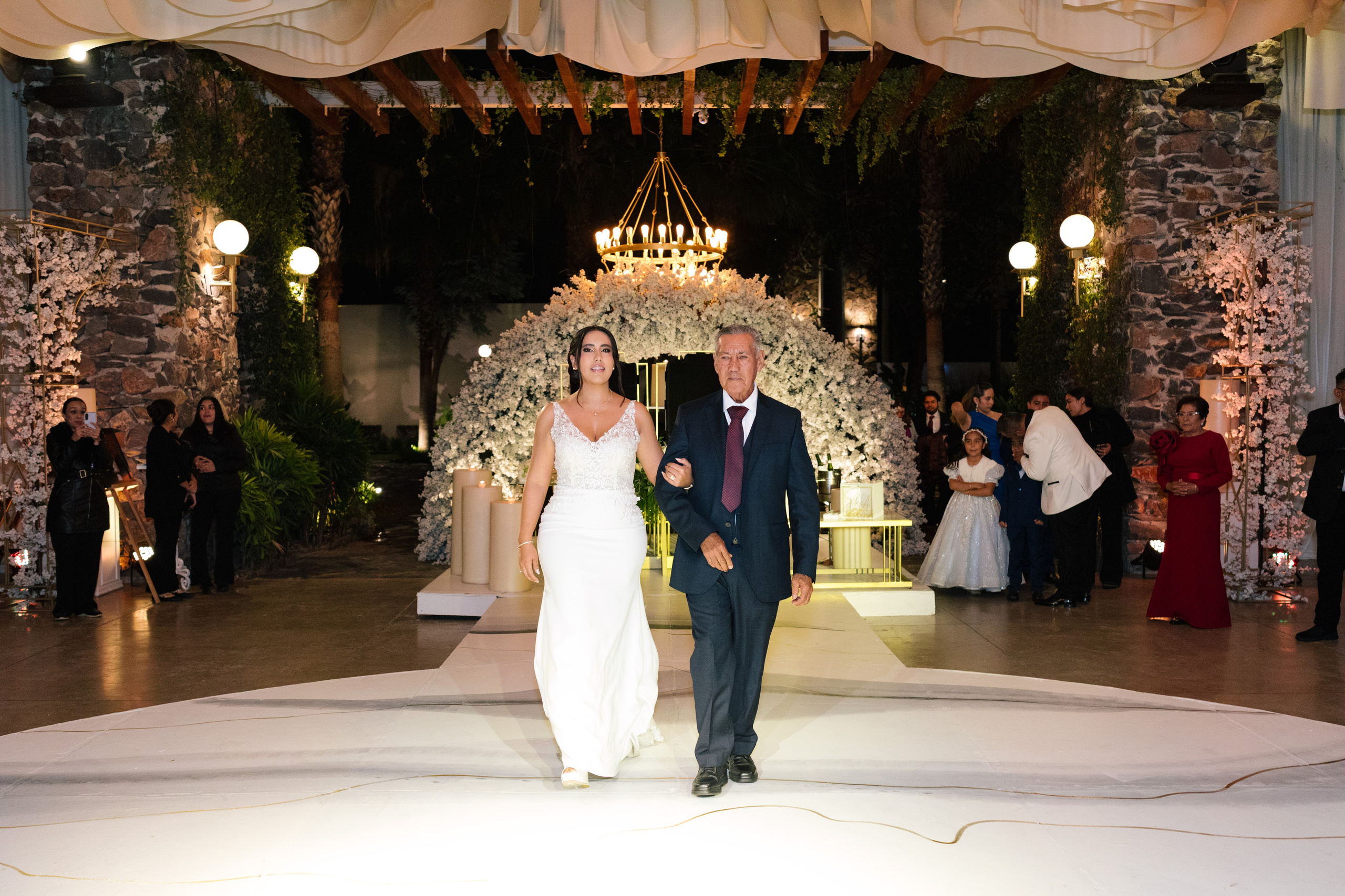 Alejandra y Salvador. Wedding Photographer Ruth Preciado