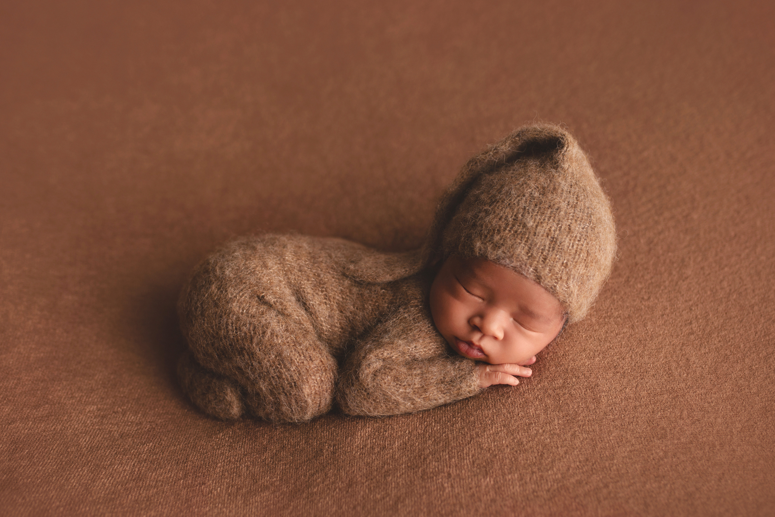 Ottawa Newborn and Baby Newborn Photographer Elena Helali