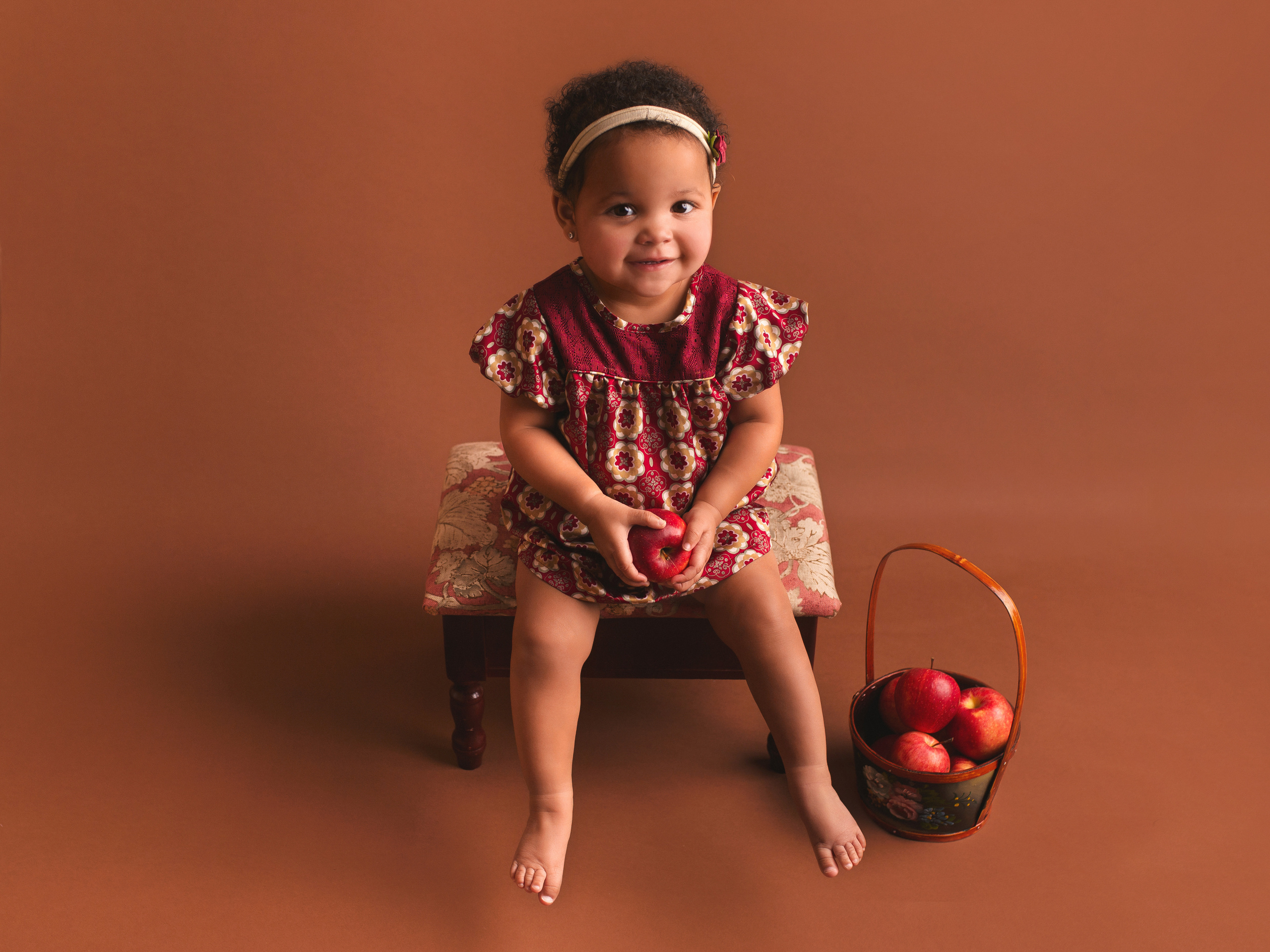 CHILDREN. Ottawa Newborn and Baby Newborn Photographer Elena Helali