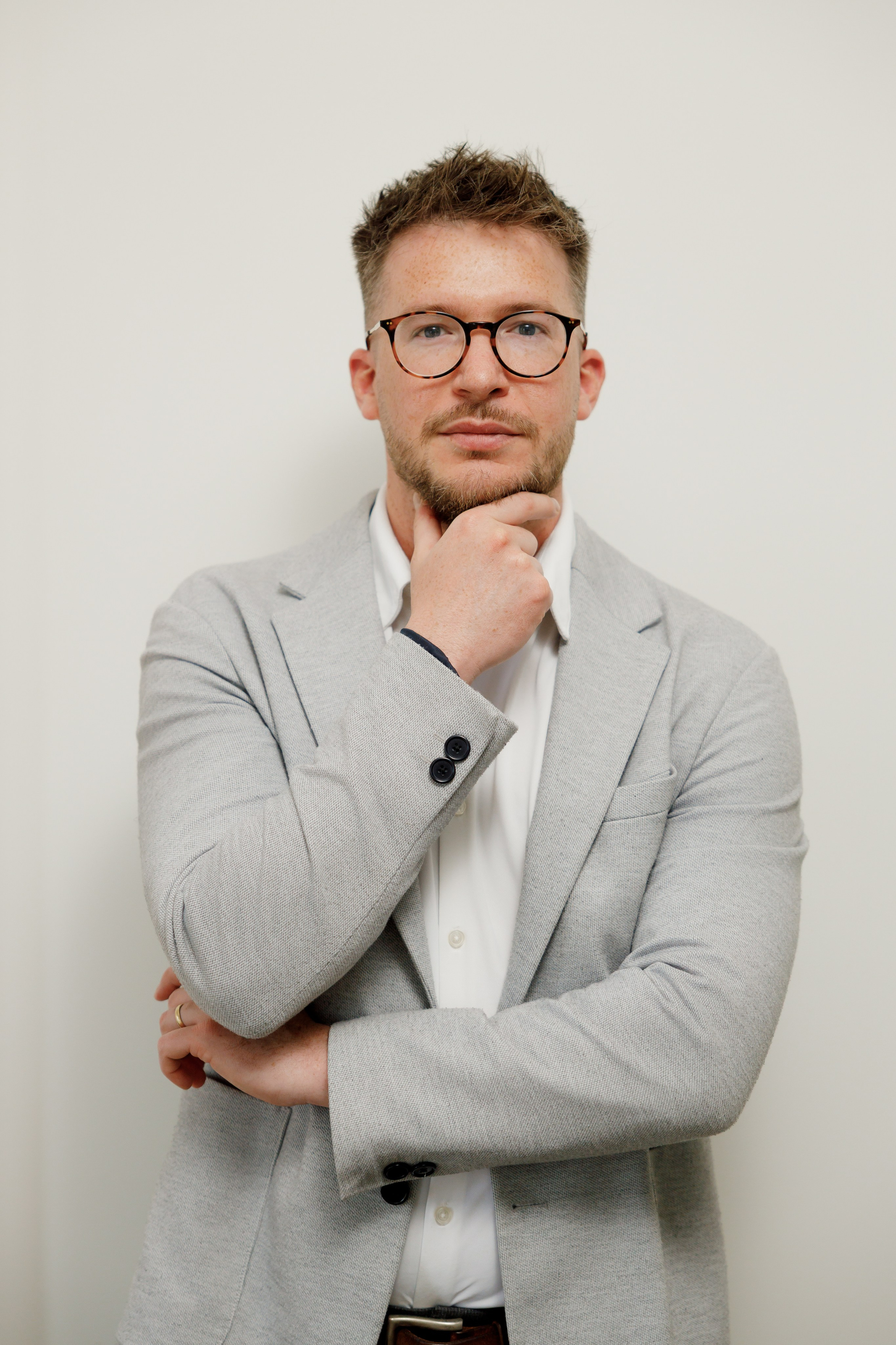 Real Estate Agent. Photographer Elvira Hryshchenko