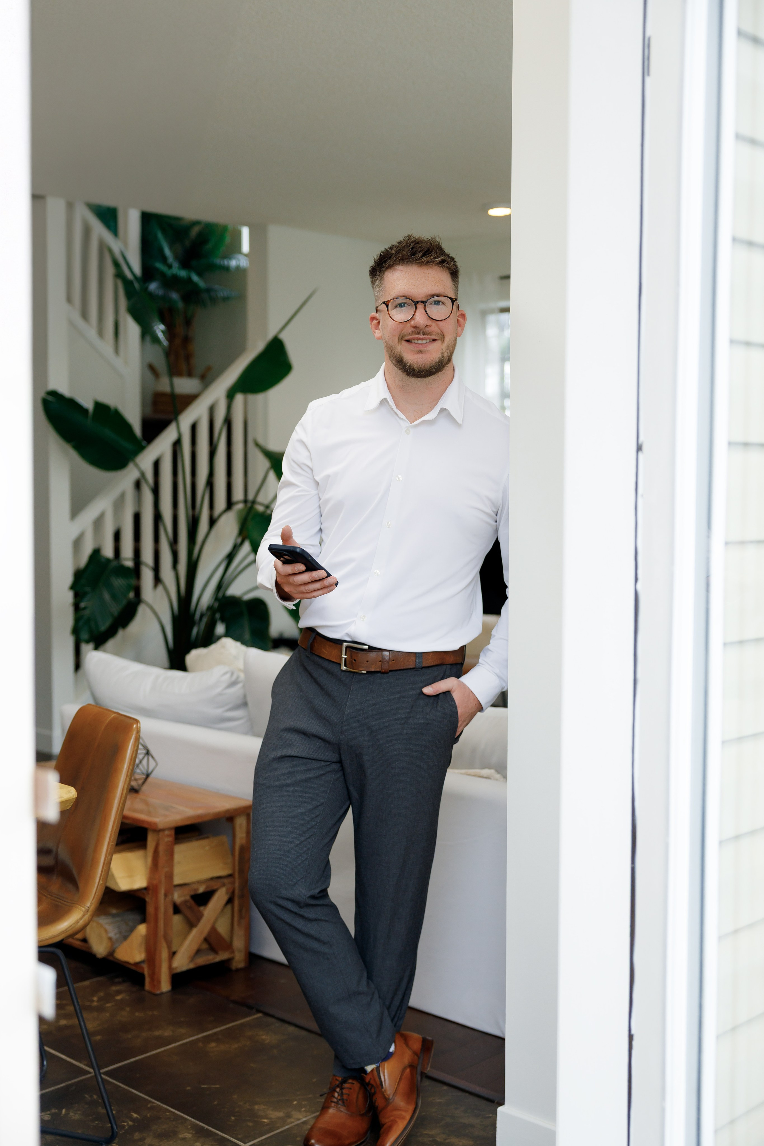 Real Estate Agent. Photographer Elvira Hryshchenko