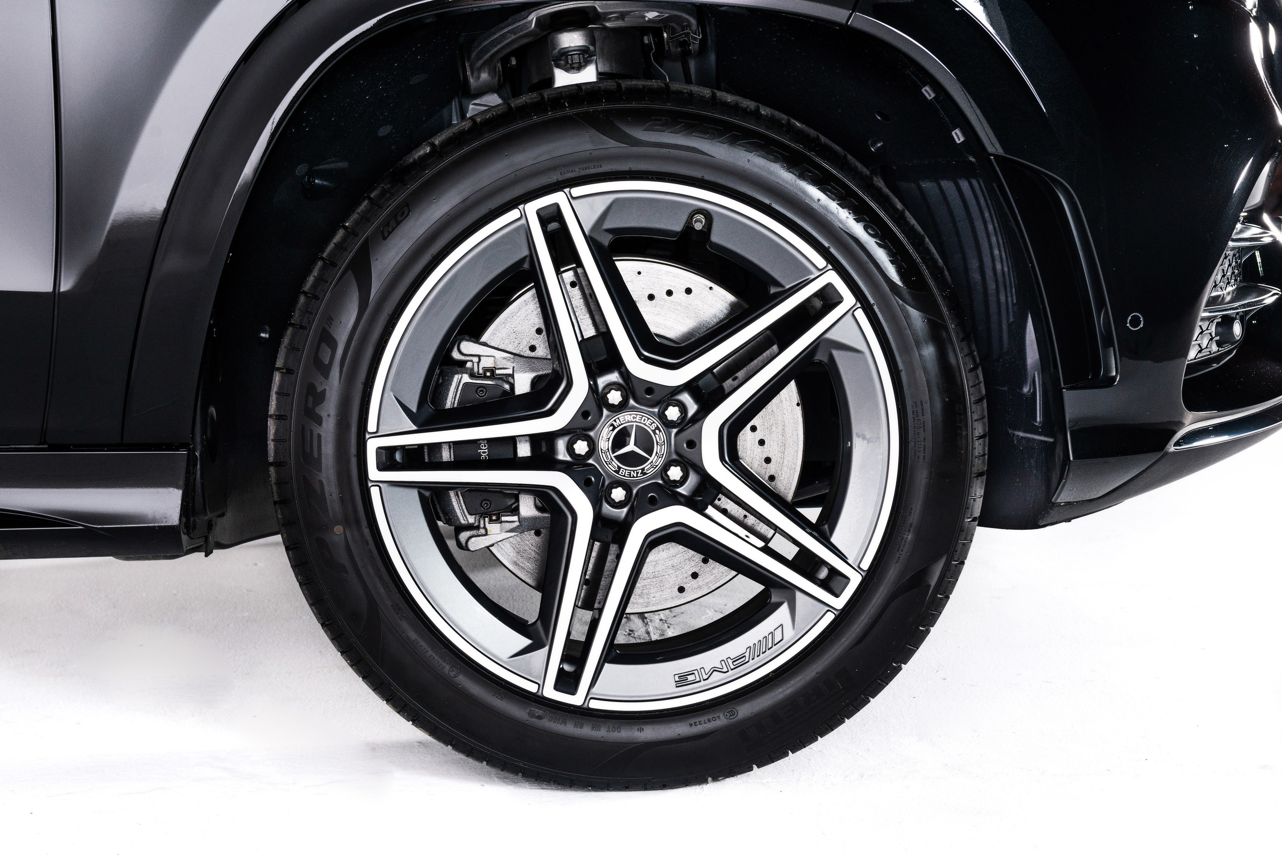 Автомобильная фотосъемка Mercedes GLS в студии. PHOTOGRAPHER QUINTANA ROO