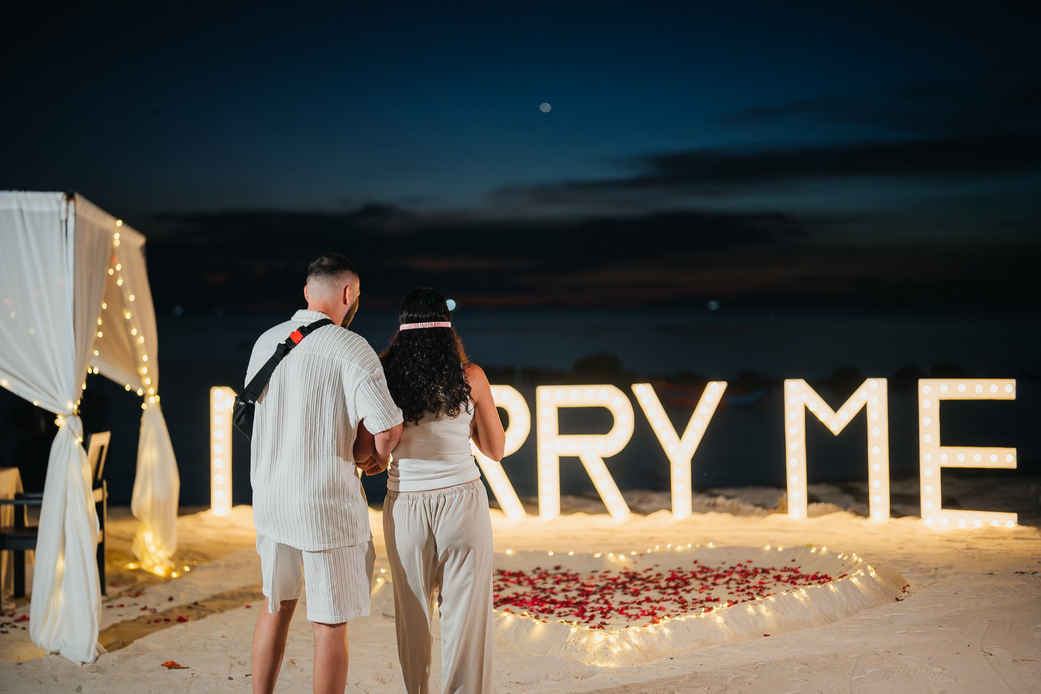 LED huge letters MARRY ME