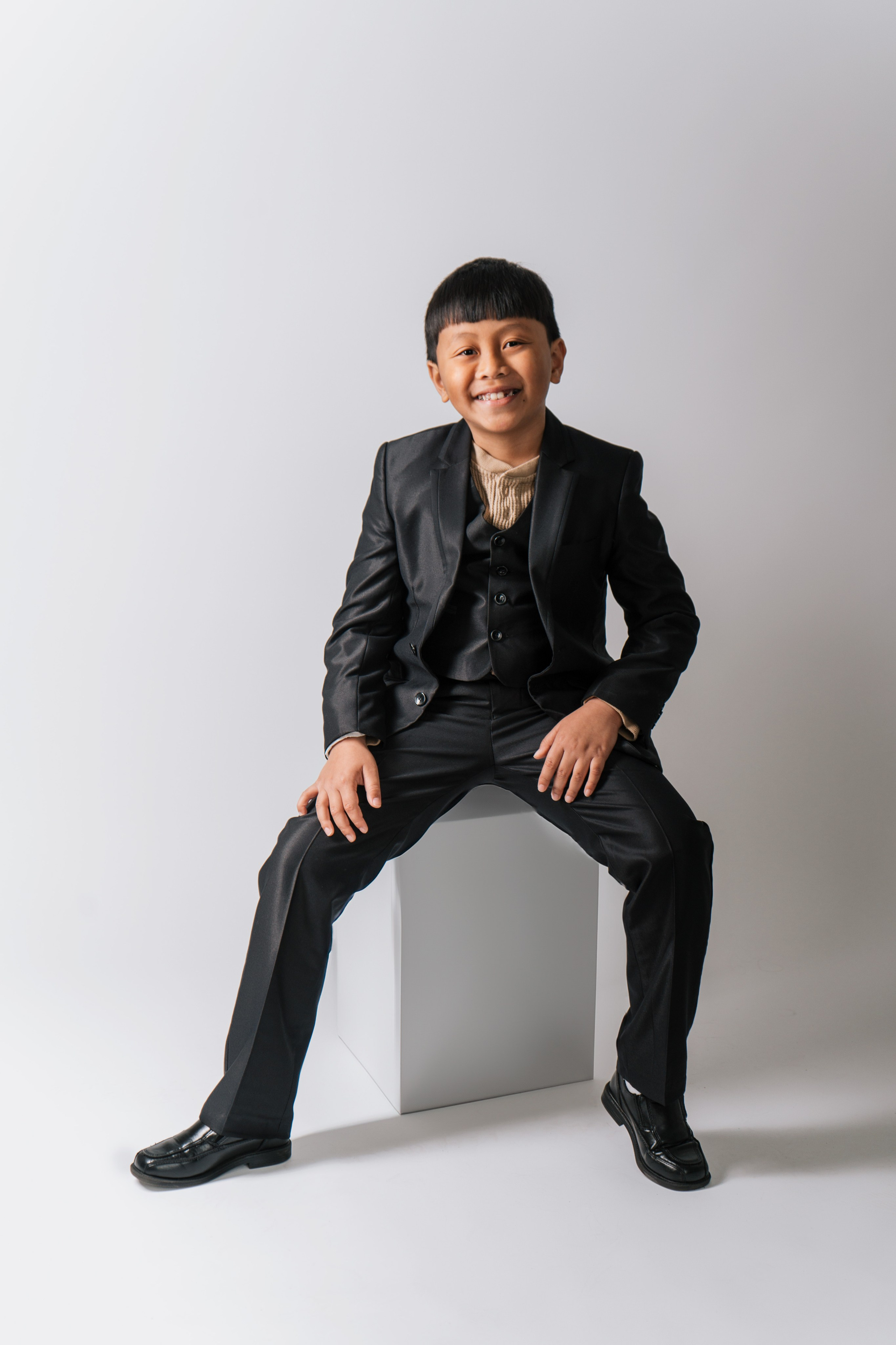 Ames and her son Zayn. Maria Elaeva Photography | Burnaby Portrait Photographer