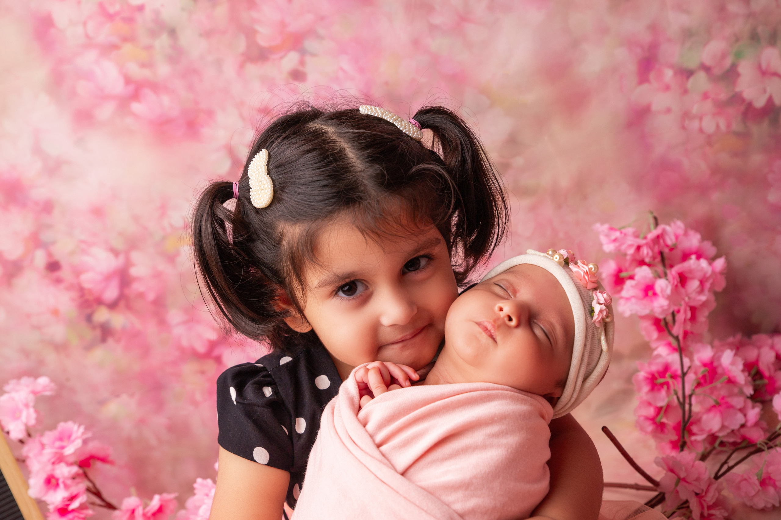 Siblings. Lifestyle and Family Photographer Faryal Saeed