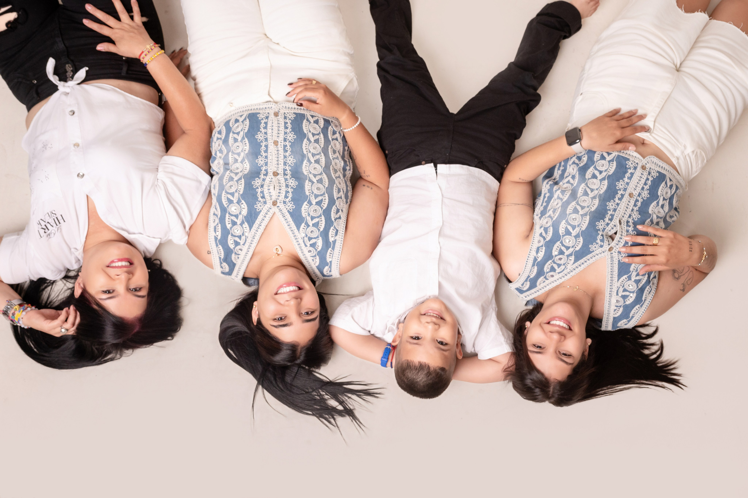 Fotos de estudio con Familias!. Www.dresalgadophoto.com