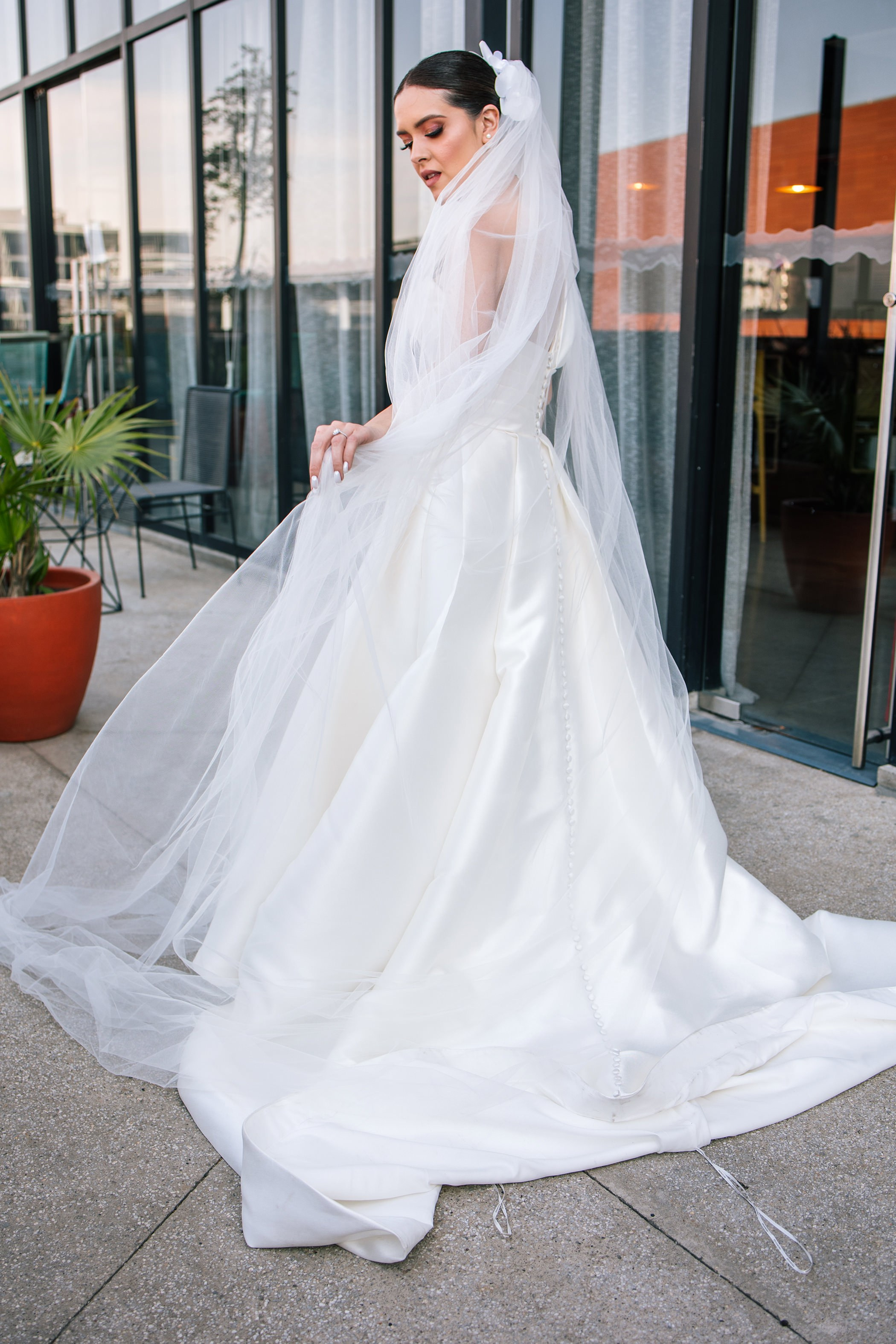 Formal. Wedding Photographer Ruth Preciado