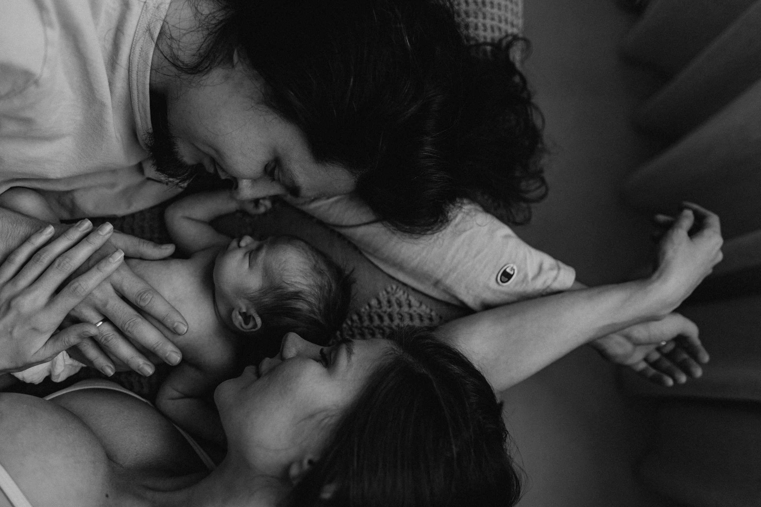 Luna 7 days. Fotografa documental de familia e nascimento em Florianópolis SC Daria Ermolaev