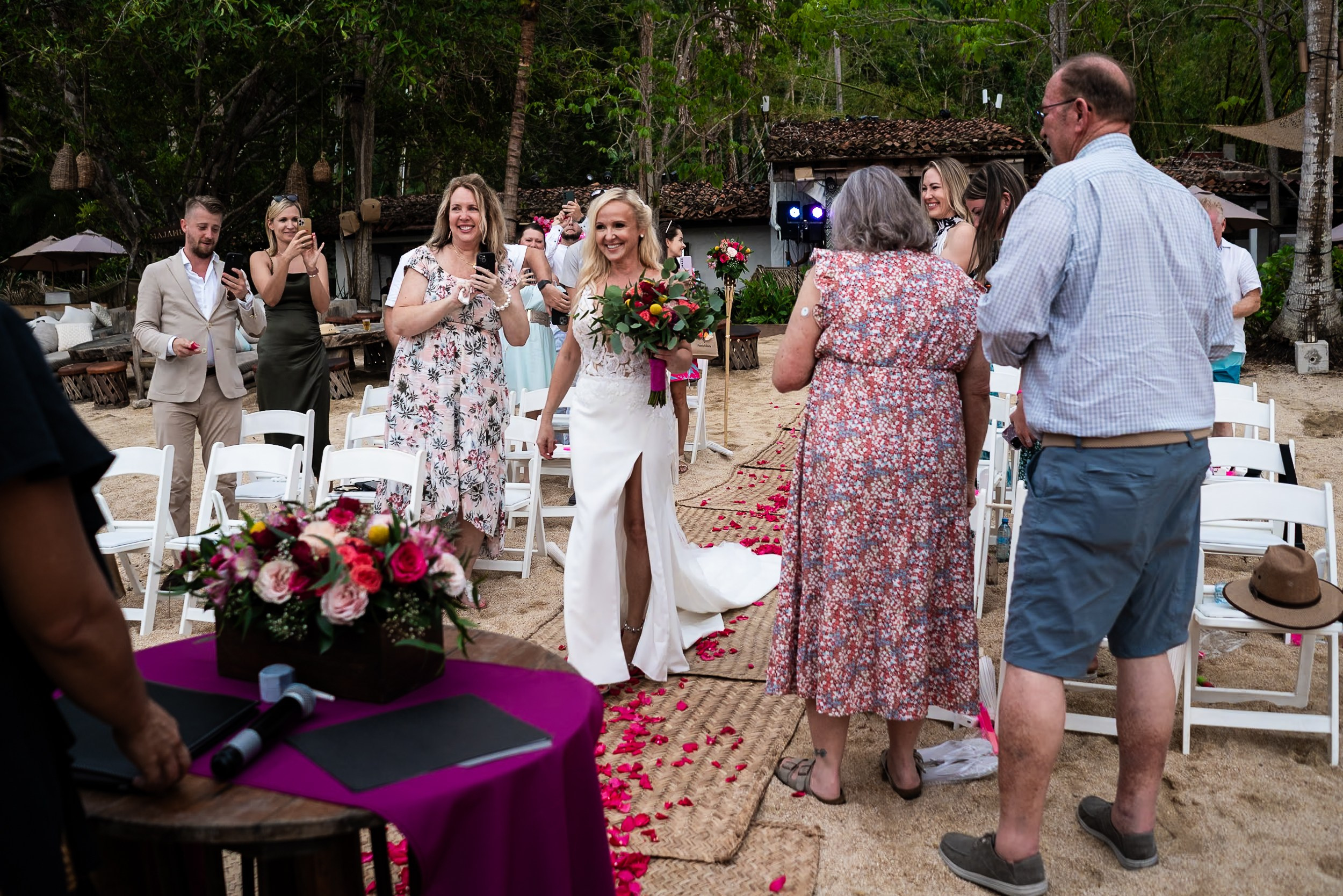 Aggie & Brian. Fotografía de Bodas Profesionales en Puerto Vallarta y Riviera Nayarit