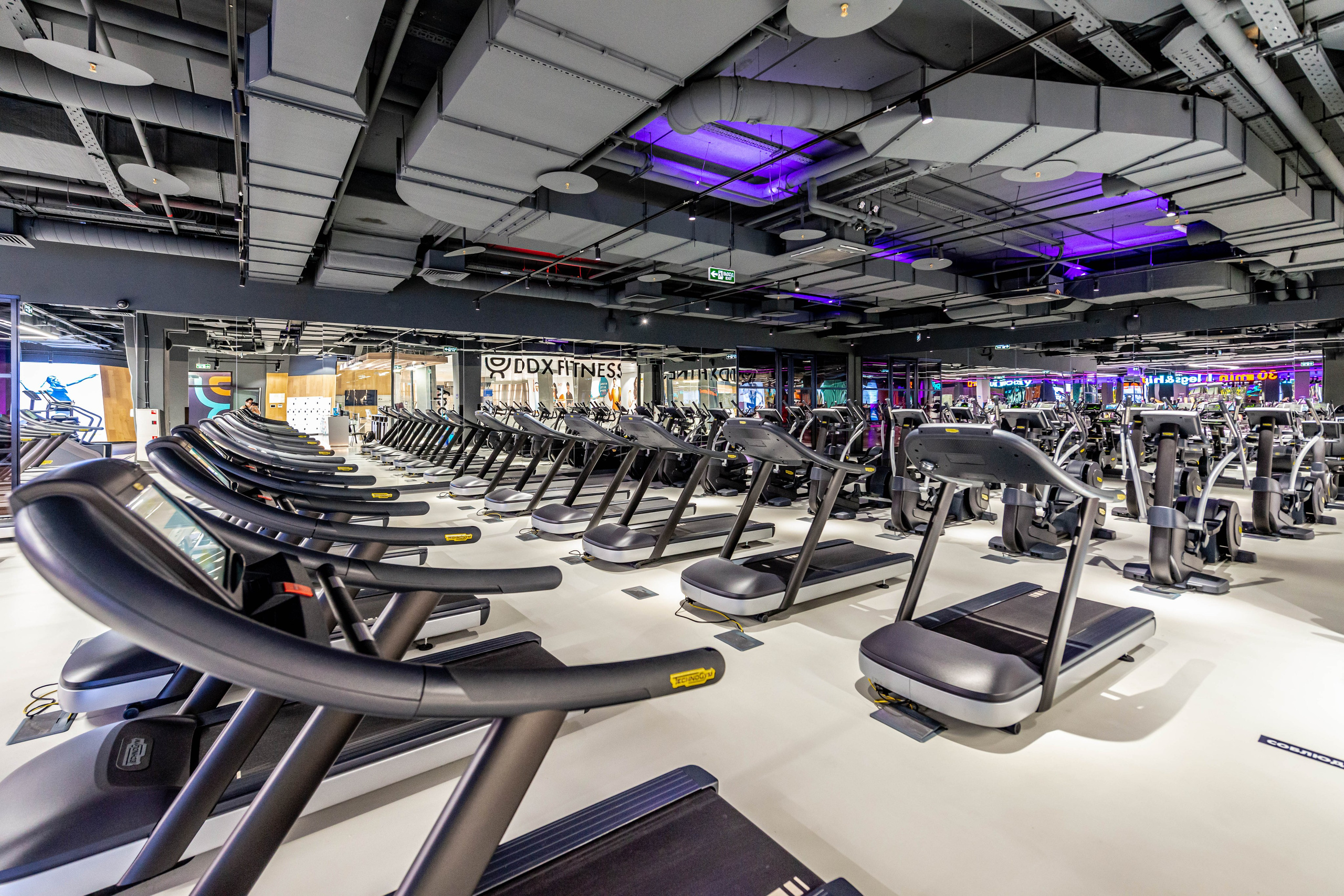 Фитнес-клуб DDX Fitness в Ростокино. ФОТОГРАФ МЕКСИКА КИНТАНА-РОО
