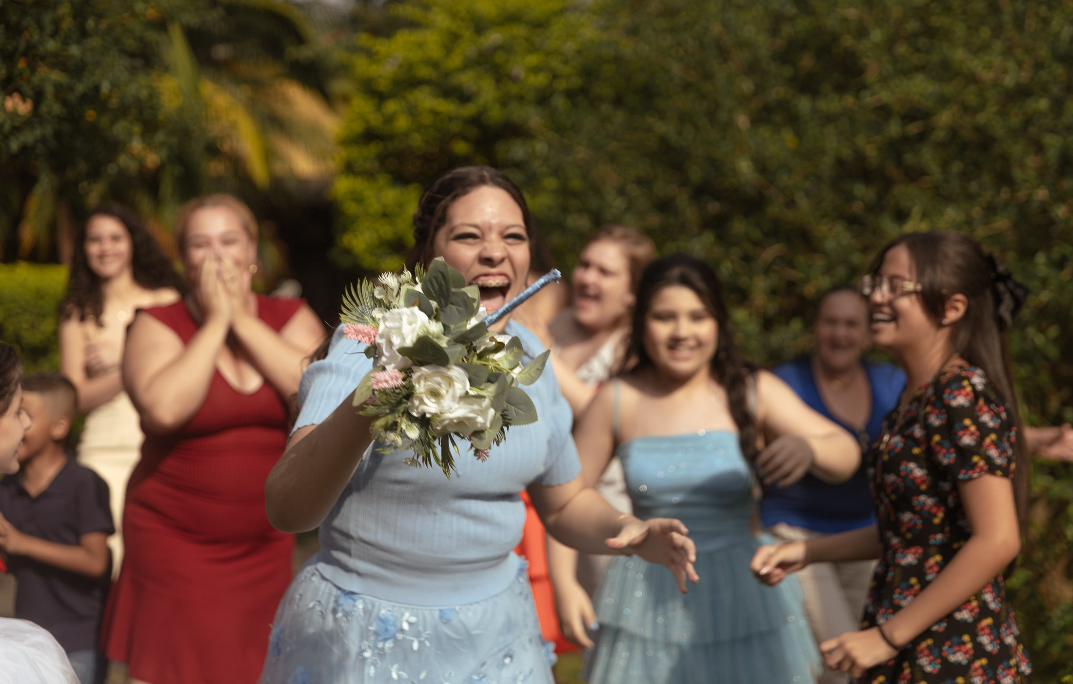 Ensaio e fotografia de casamento em São Paulo com registros naturais e emocionantes. Cada detalhe, abraço e olhar se transforma em uma lembrança especial do grande dia.