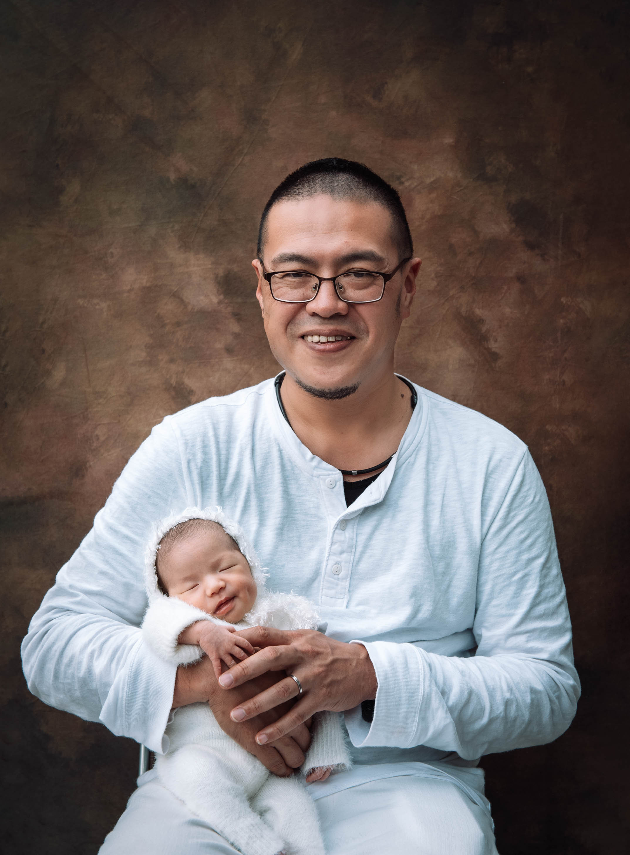 お父さんと赤ちゃん　素敵なパパ　パパ一年生　双子のパパ