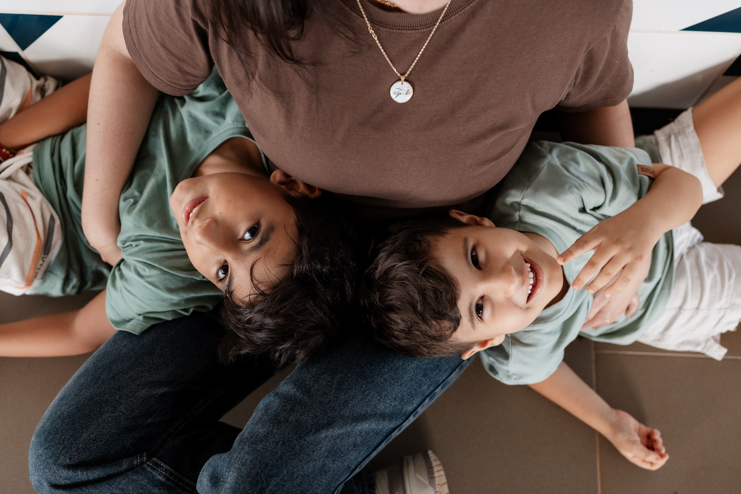 Ensaio mãe e filhos em Brasília, Asa Norte | Fotografia de Família