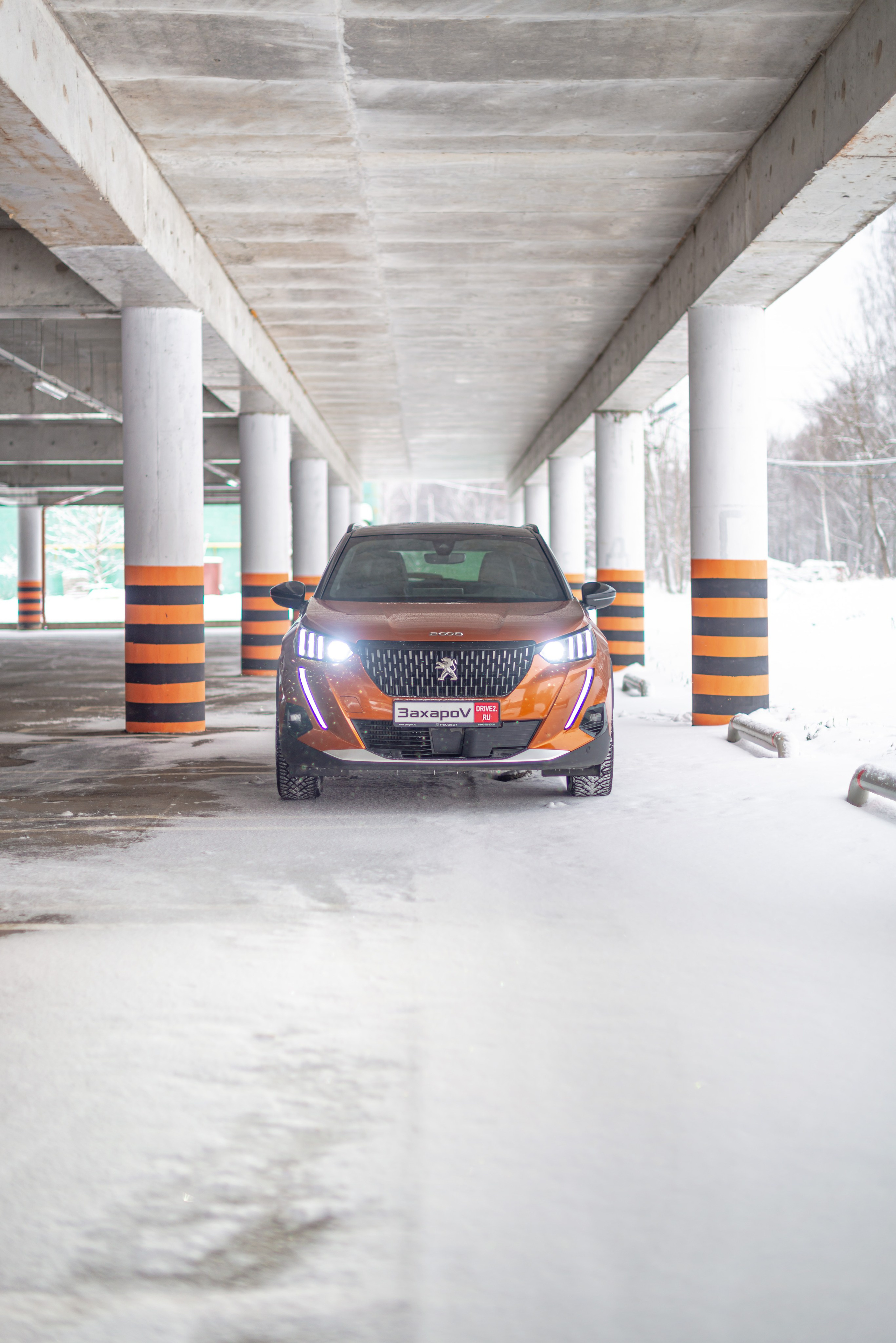 Фотосъемка автомобиля Peugeot 2008 GT. ФОТОГРАФ МЕКСИКА КИНТАНА-РОО