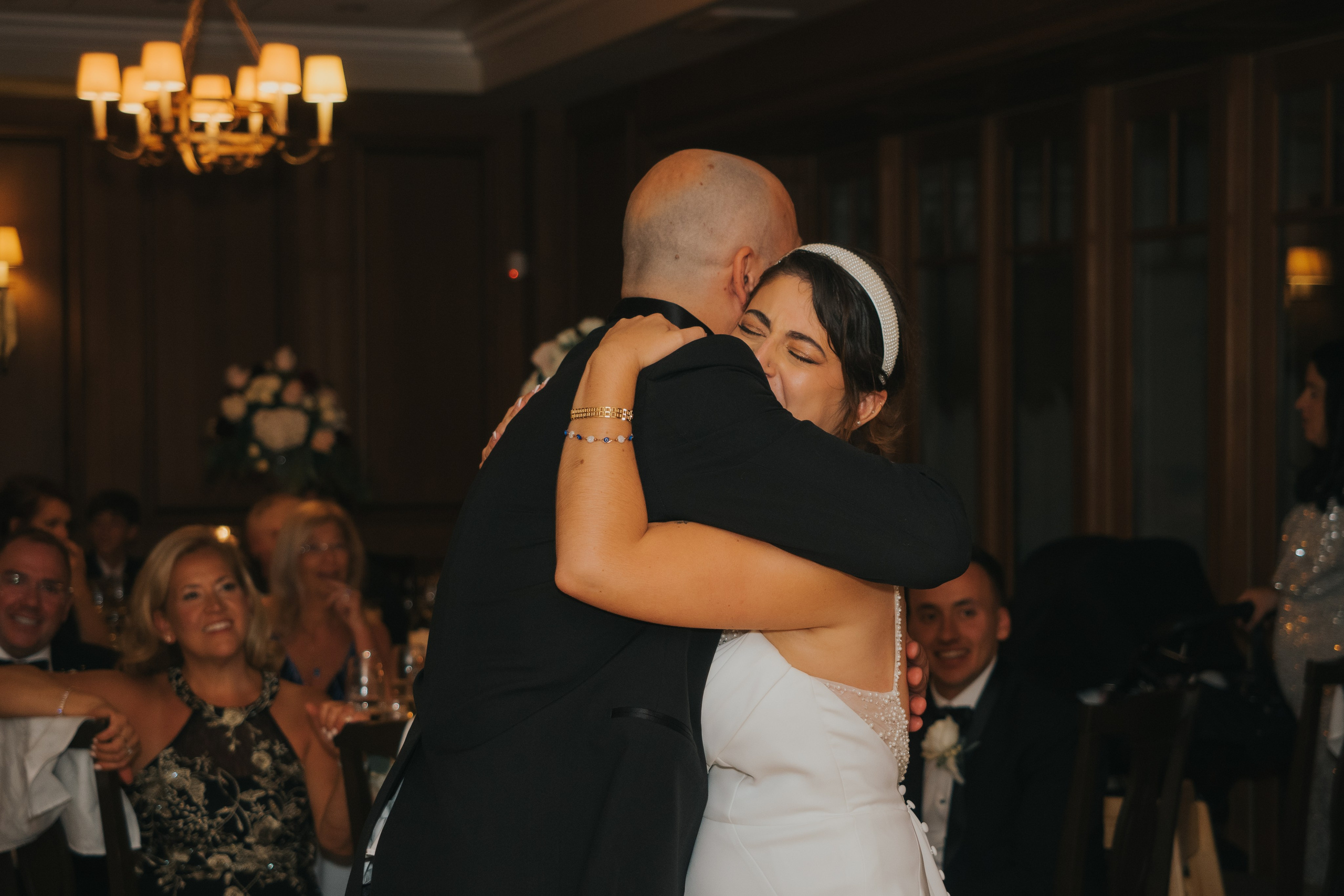 Wedding of Cassandra and Loïc in Beaconsfield, Montreal. Montreal Wedding Photographer — Muriel Oe Photo